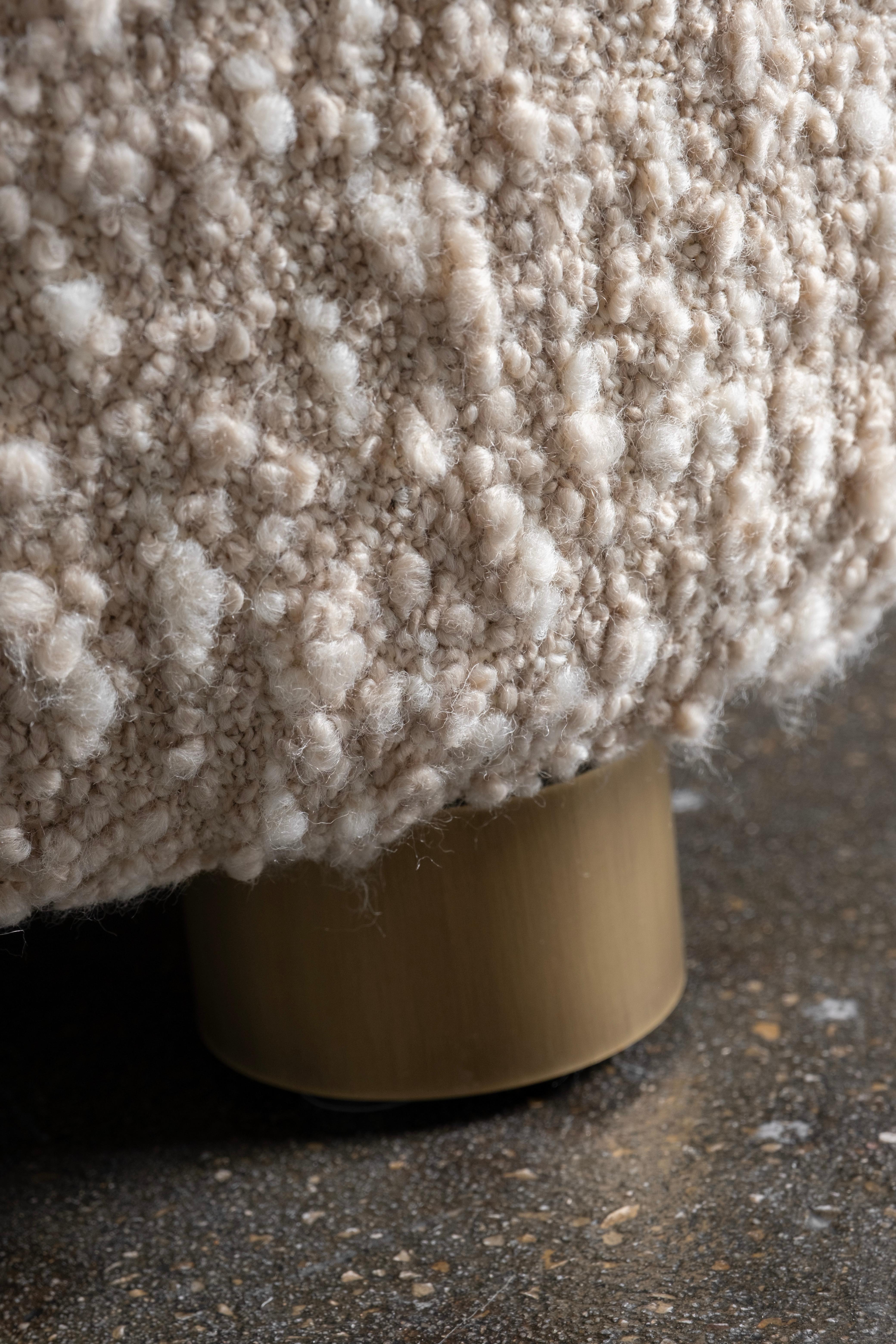 Poltrone moderne di metà secolo, girevoli, ottone, Dedar Jacquard, Greenapple in vendita 7