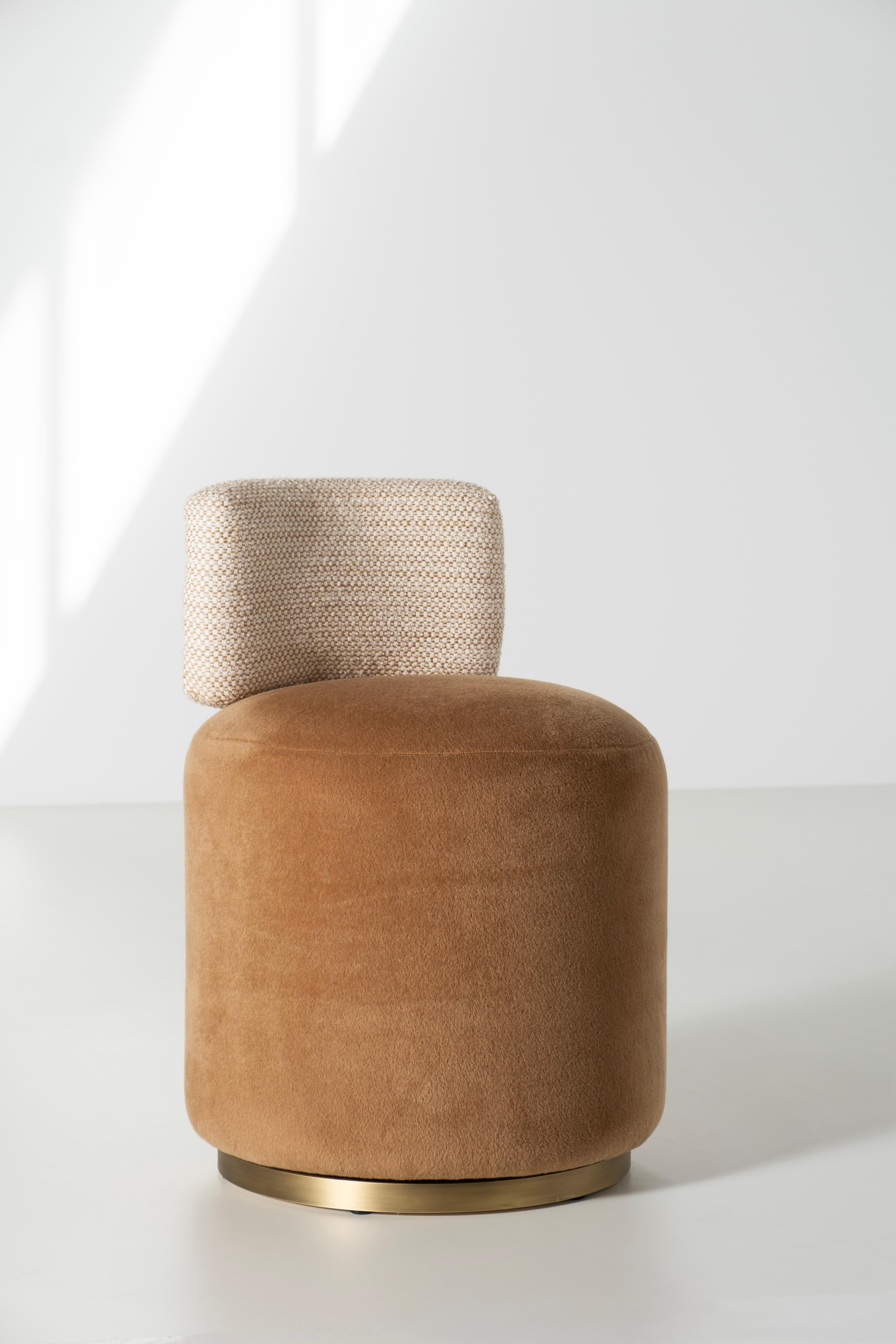 Brushed Mid-Century Modern Grand Chairs, Swivel, Brass, DEDAR Wool, Handmade Greenapple For Sale