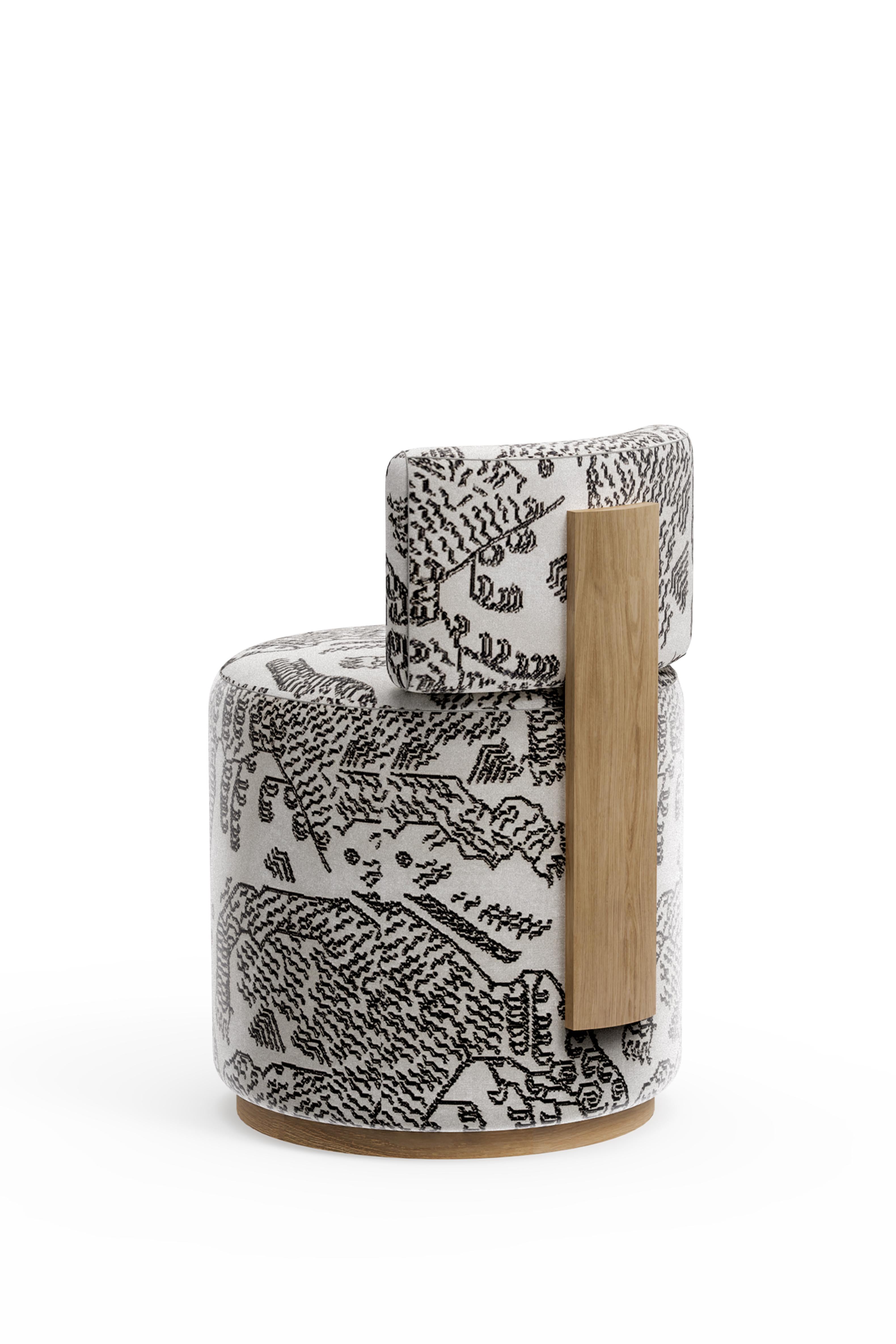 Chair Grand, Swivel, Modern Collection, Handcrafted in Portugal - Europe by GF Modern.

The Grand chair is a versatile piece with it's swivel base, that combines elegance with functionality. Its curved, sculptural design adds a sense of modern