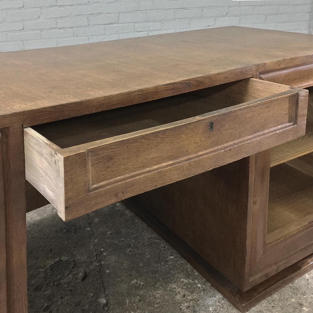 Mid-Century Modern Grand Oak Crescent-Shaped Desk 4