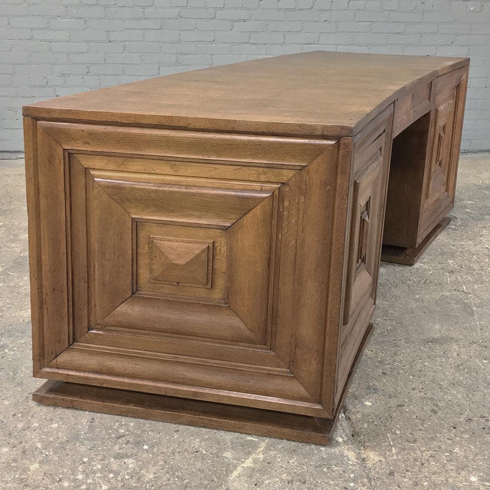 Mid-Century Modern Grand Oak Crescent-Shaped Desk 2