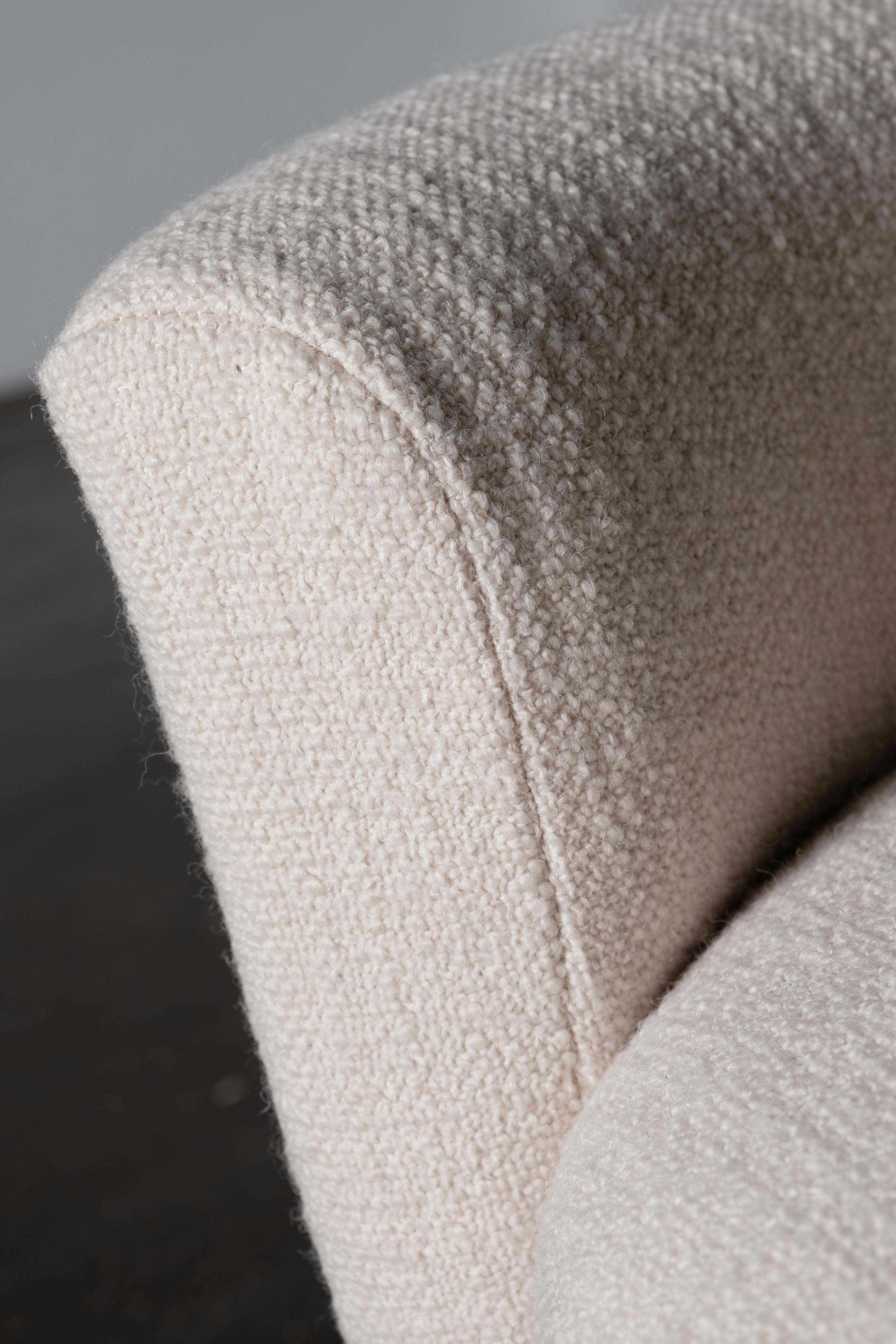 Grand Pouf moderno di metà secolo, lana, Oak, fatto a mano in Portogallo da Greenapple in vendita 6