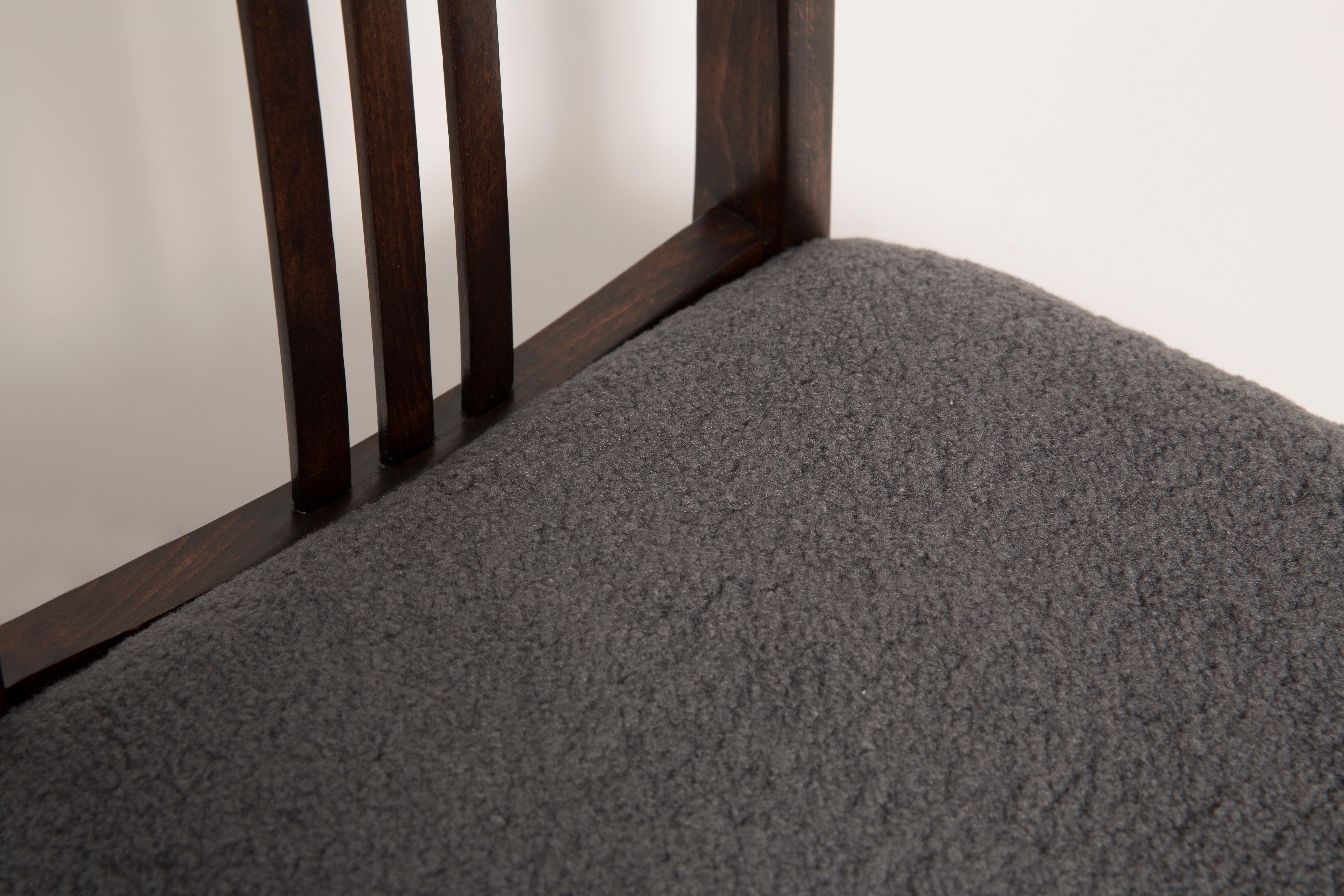 Velluto Sedia Boucle grigia moderna di metà secolo, Design M. Zielinski, Europa, anni '60 in vendita