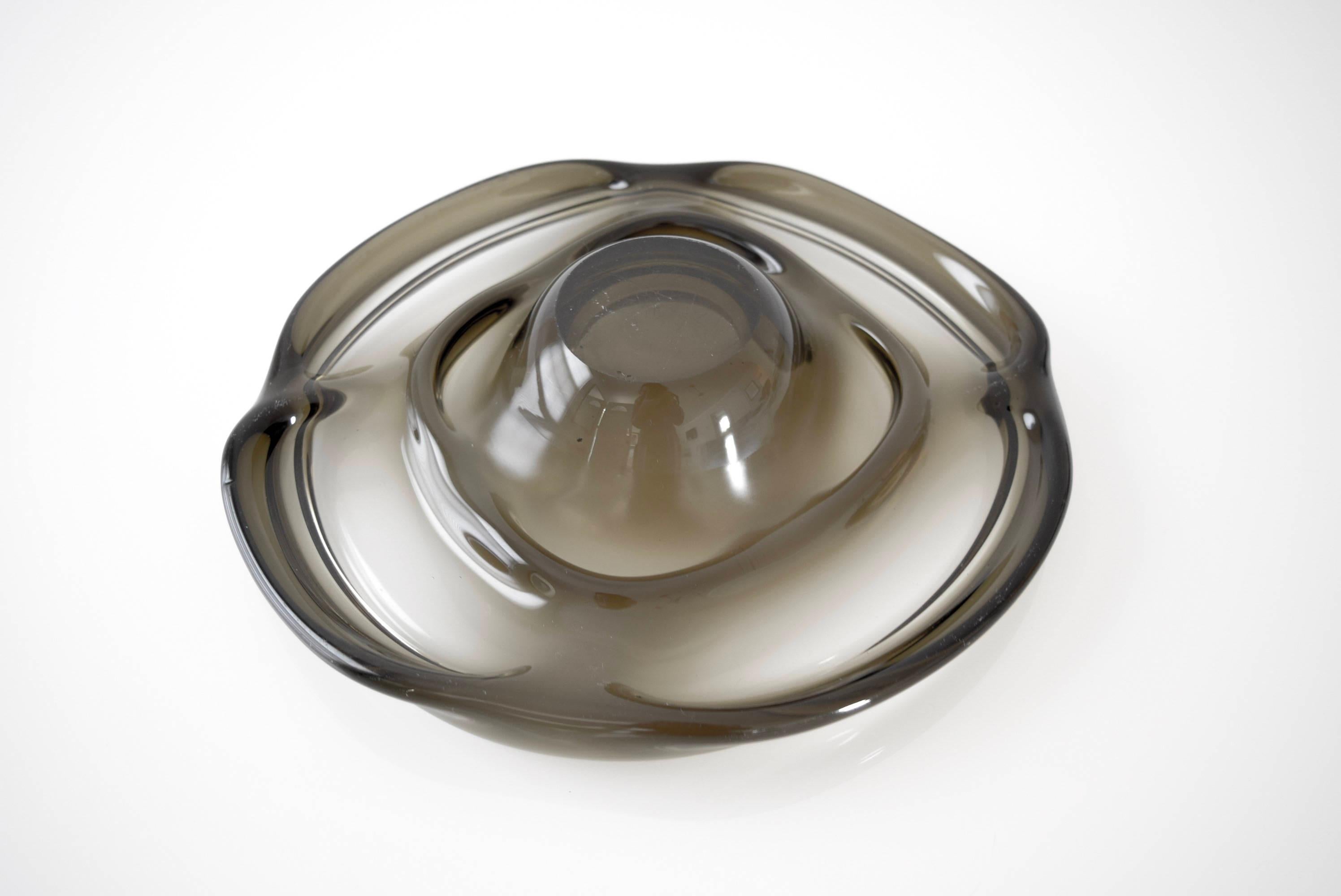 Mid-Century Modern Gray Glass Decorative Bowl For Sale 2