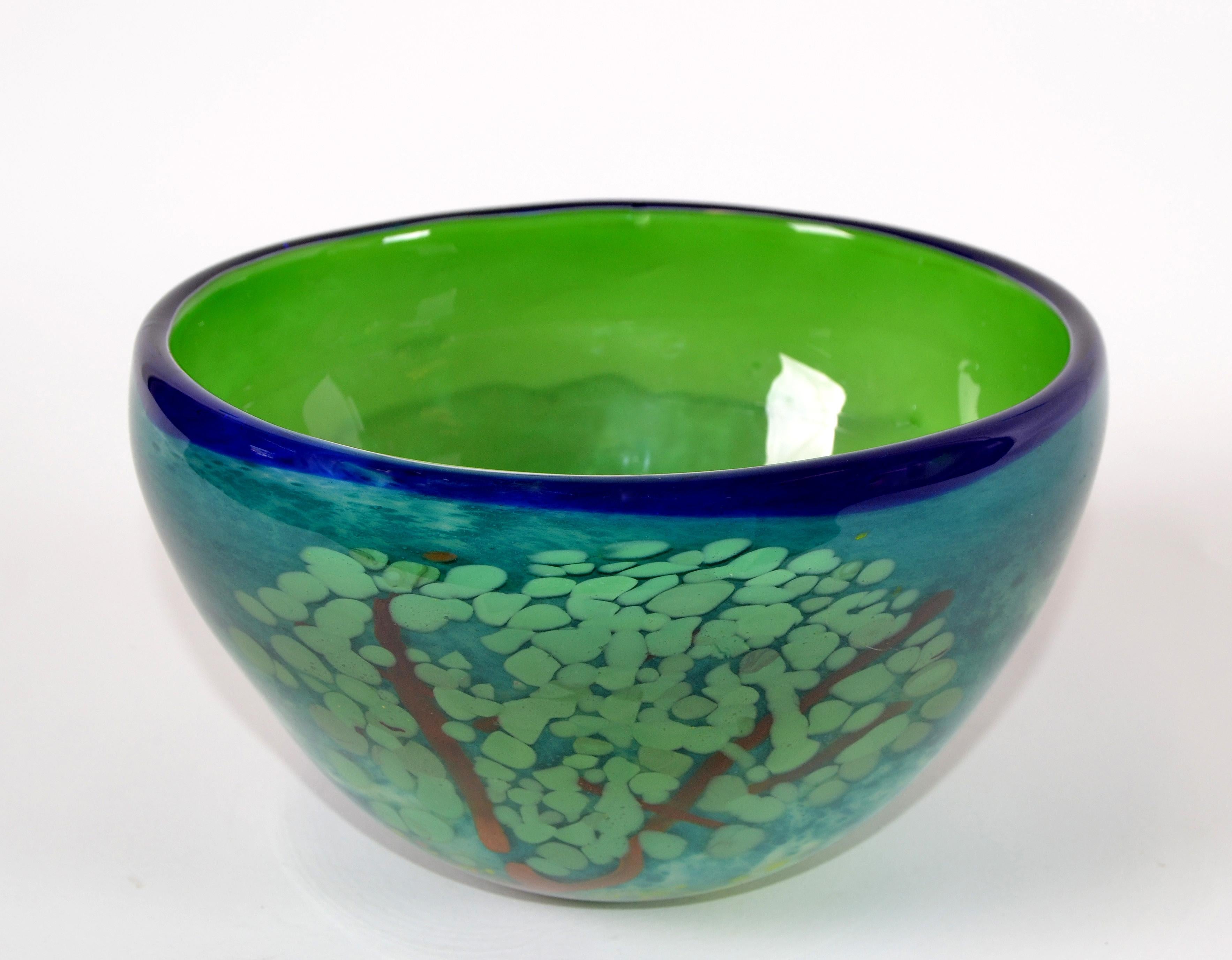 Mid-Century Modern Green & Blue Art Glass 3D Tree Centerpiece, Bowl Studio Piece In Good Condition In Miami, FL