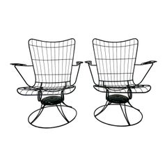 Vintage Mid-Century Modern Green Cast Iron Homecrest Wire Lounge Chairs, a Pair