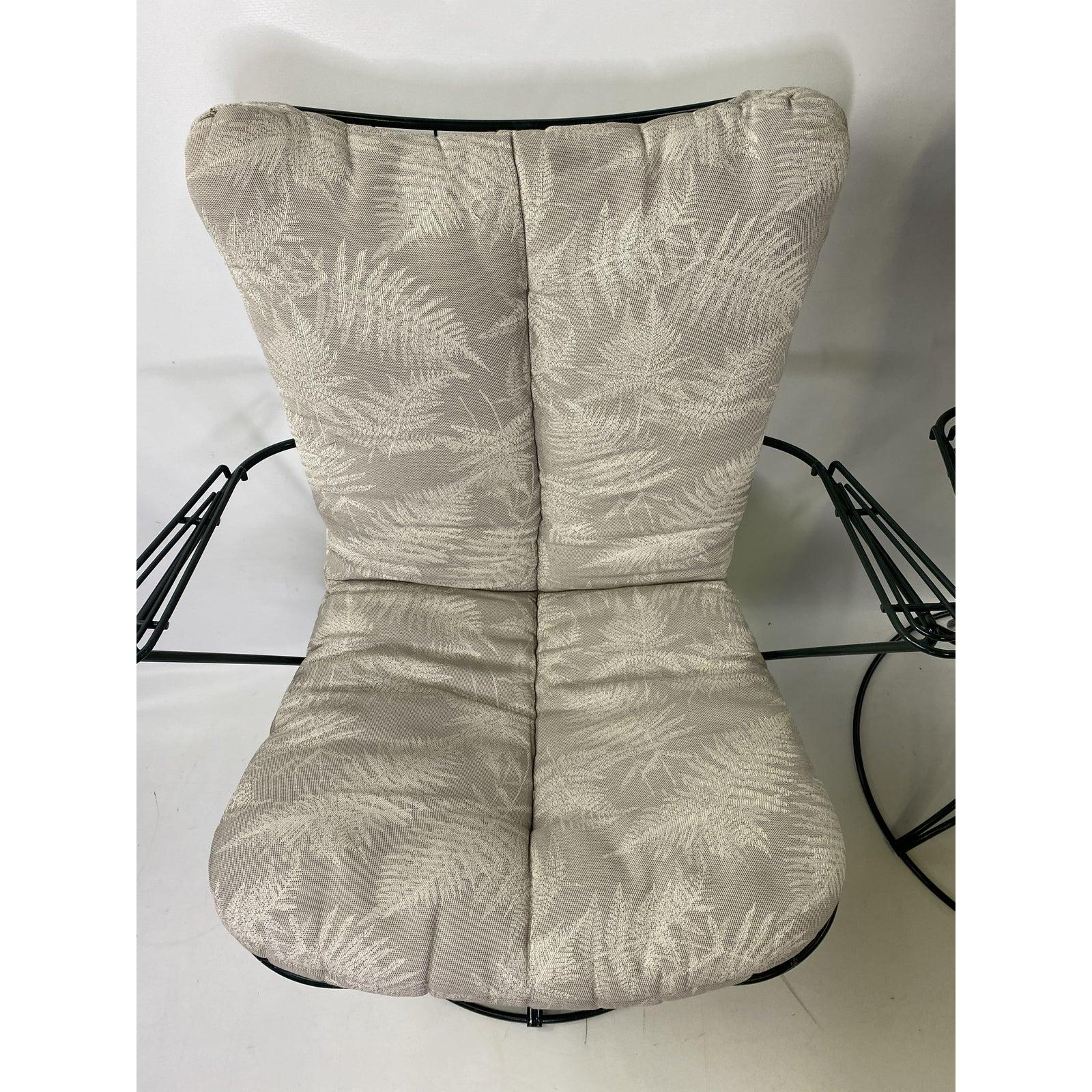 Mid-Century Modern Green Cast Iron Homecrest Wire Lounge Chairs, a Pair 1