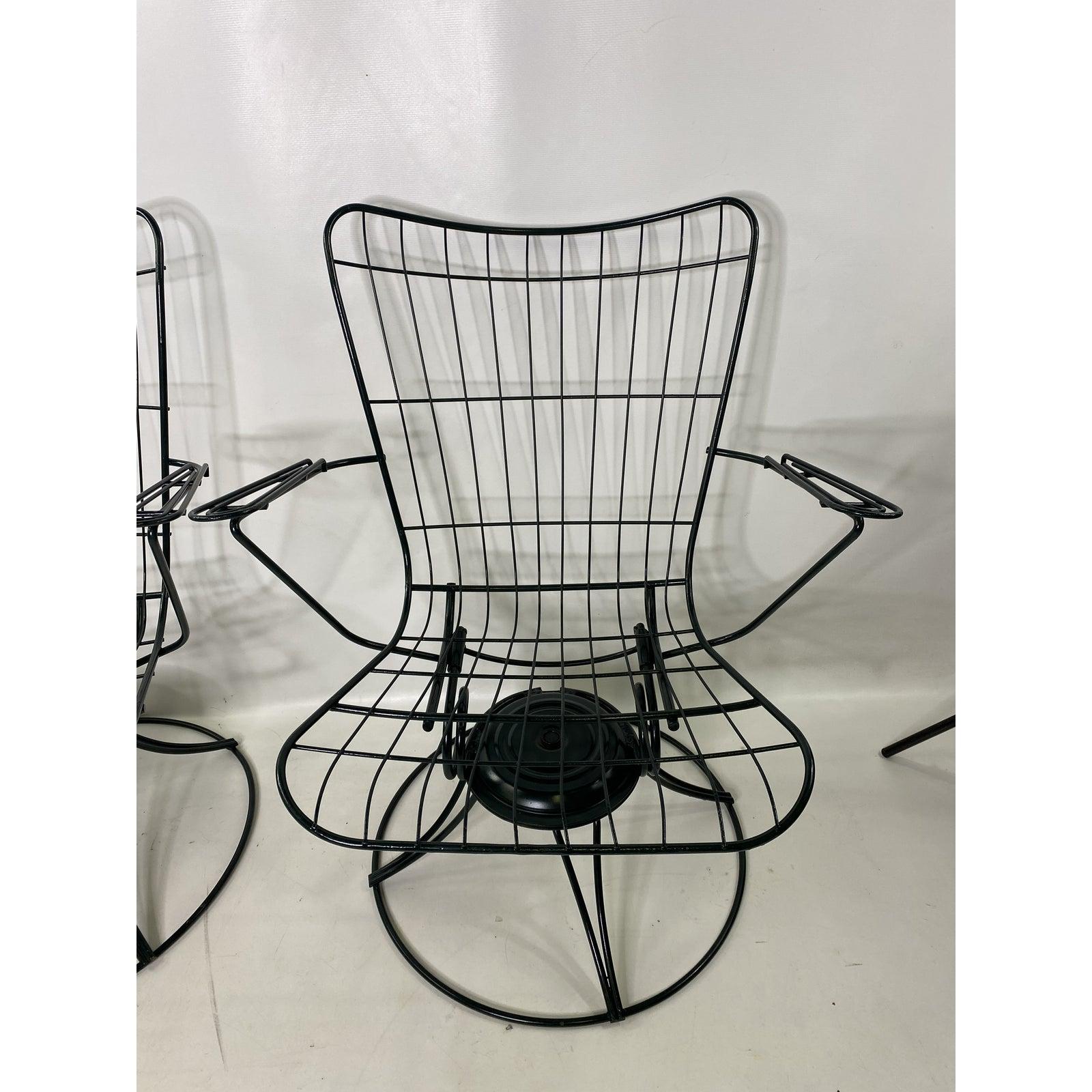 Mid-Century Modern Green Cast Iron Homecrest Wire Lounge Chairs, a Pair 2
