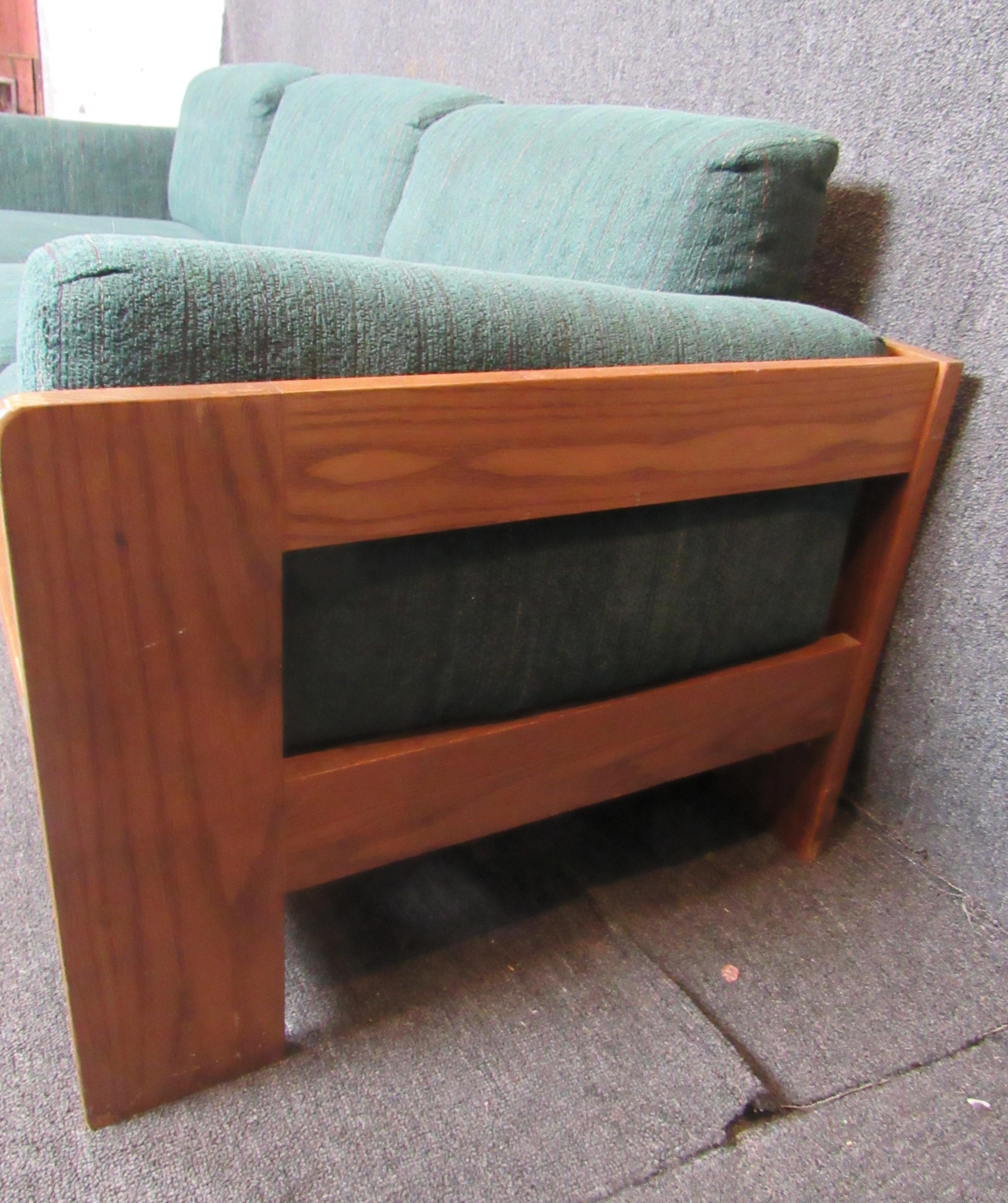Mid Century Modern Green Couch For Sale at 1stDibs