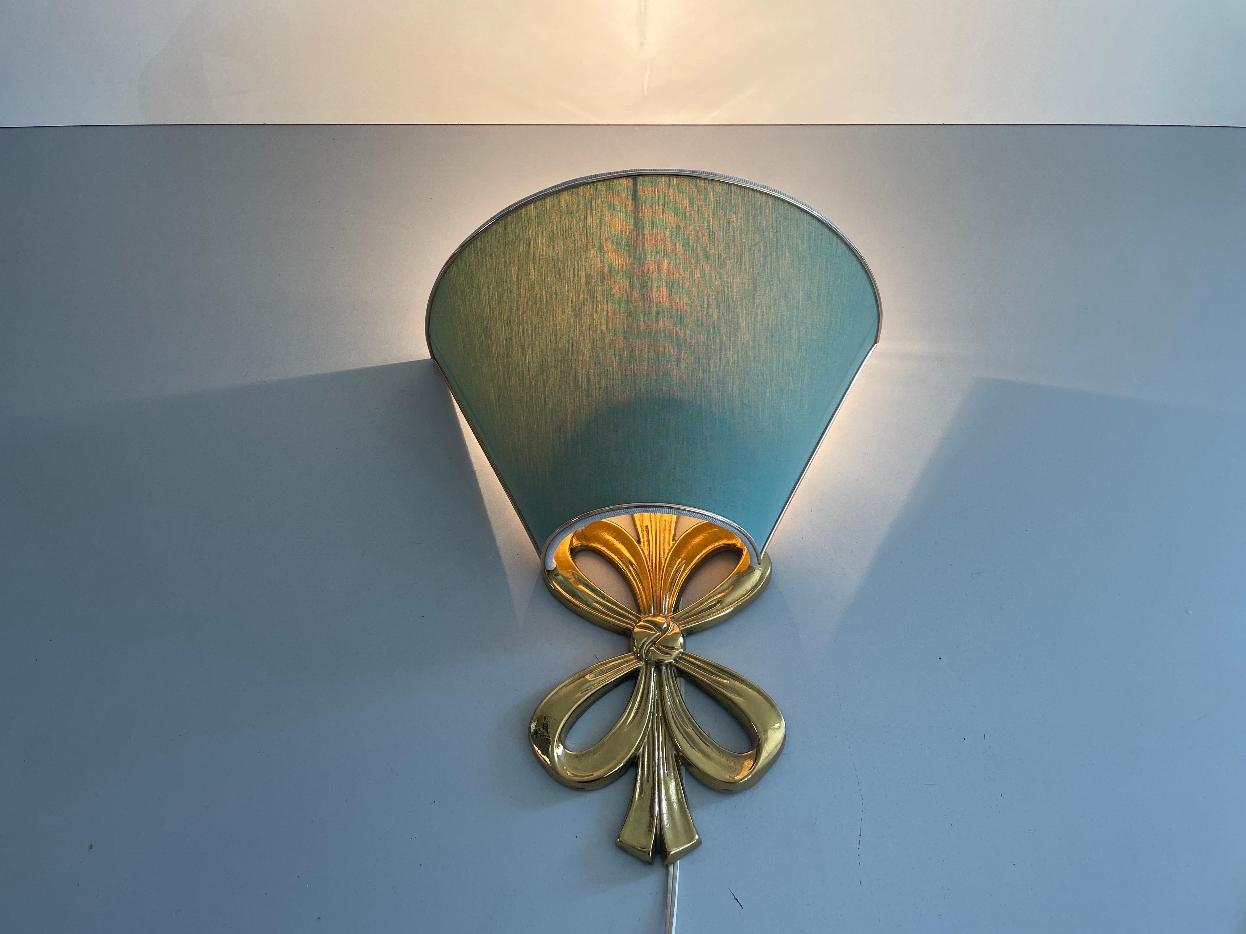 Scontrino singolo in ottone e paralume in tessuto verde, 1960, Italia in vendita 3