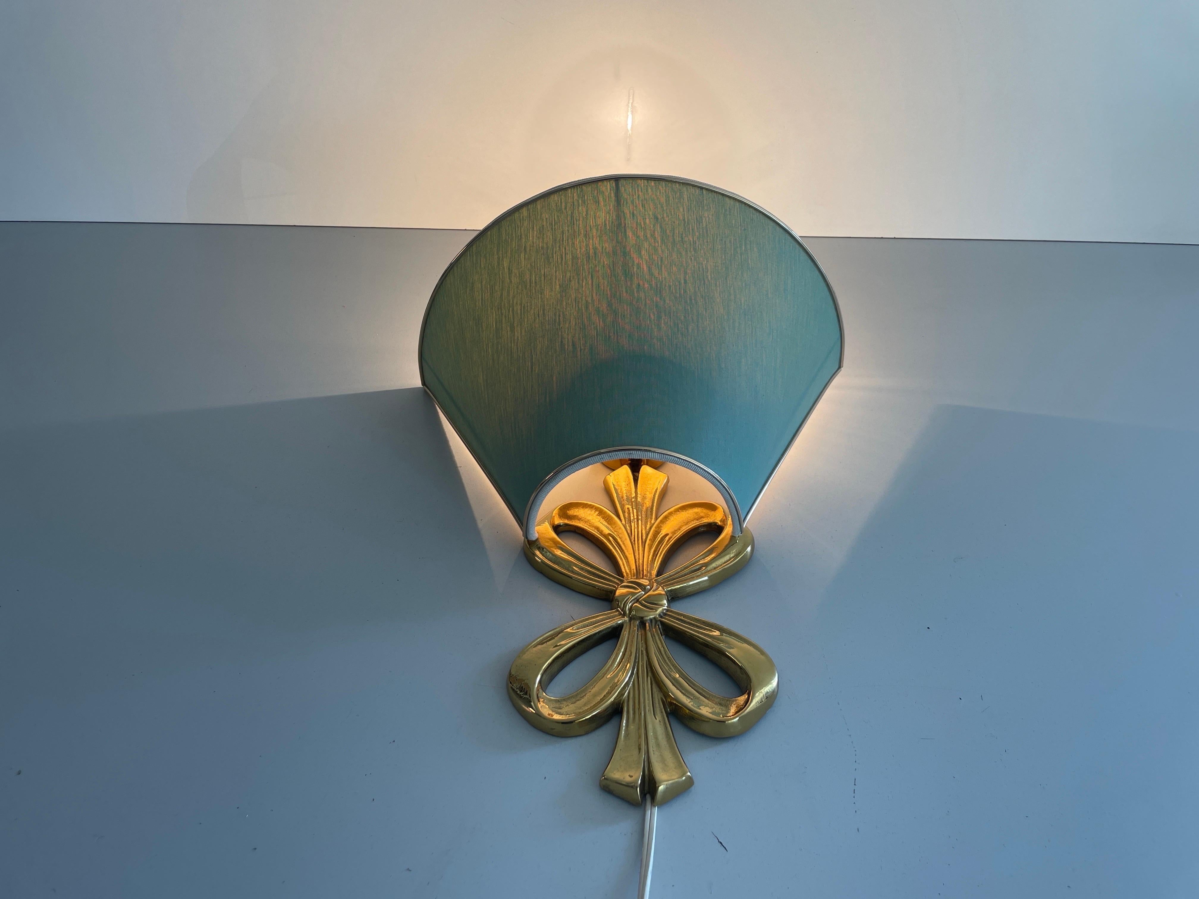 Scontrino singolo in ottone e paralume in tessuto verde, 1960, Italia in vendita 2