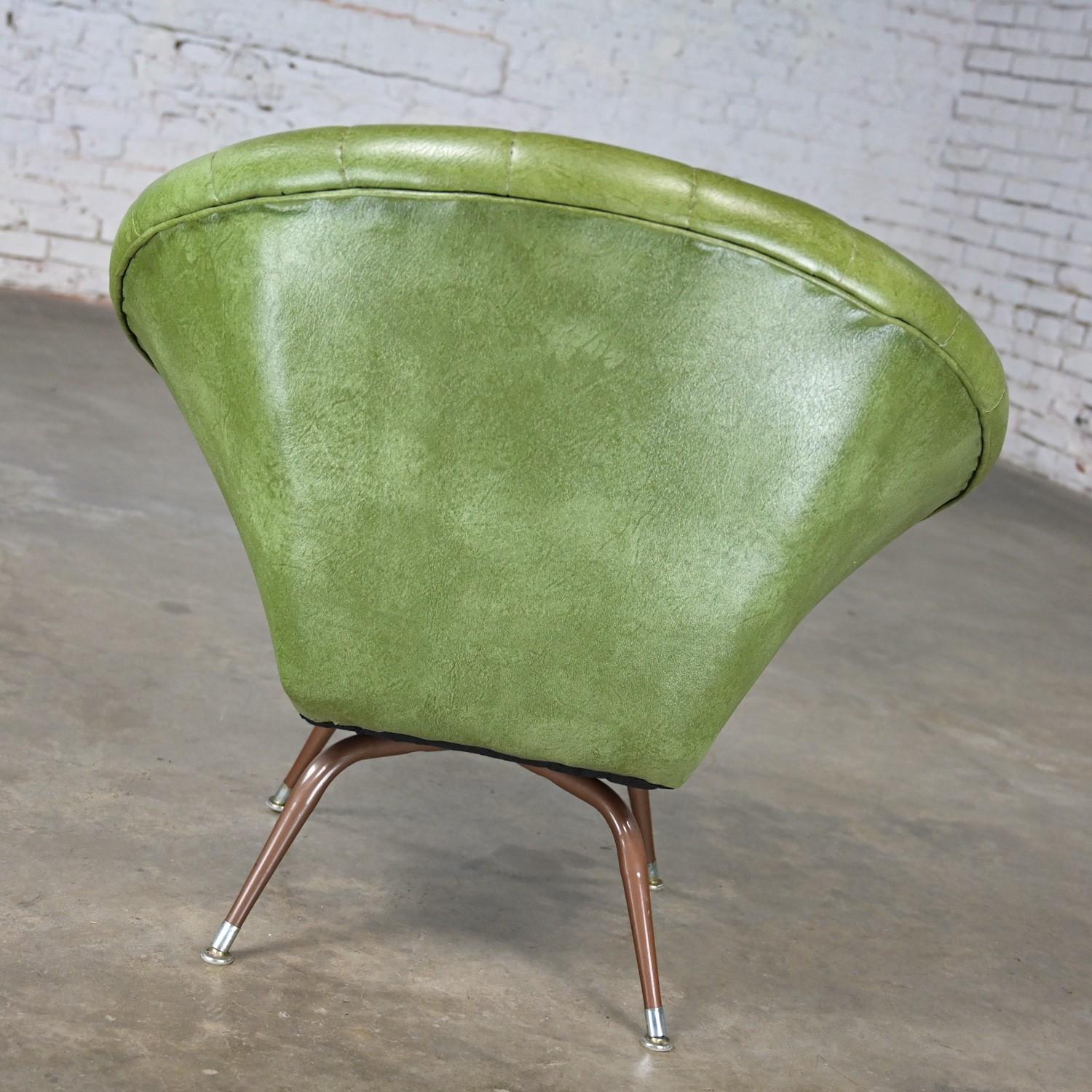 Mid Century Modern Green Faux Leather Tub or Saucer Swivel Chair with Metal Base 6