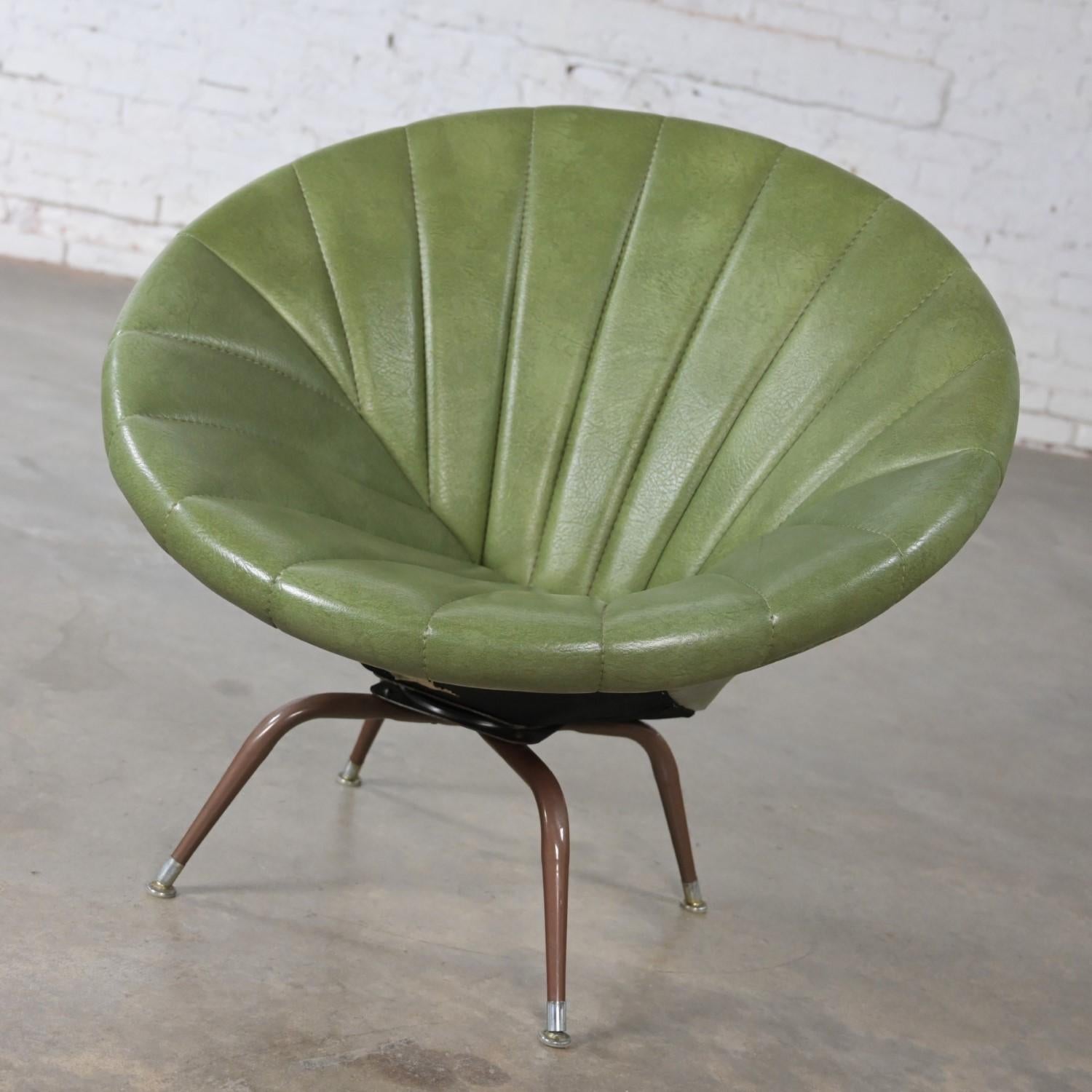 Mid Century Modern Green Faux Leather Tub or Saucer Swivel Chair with Metal Base 14