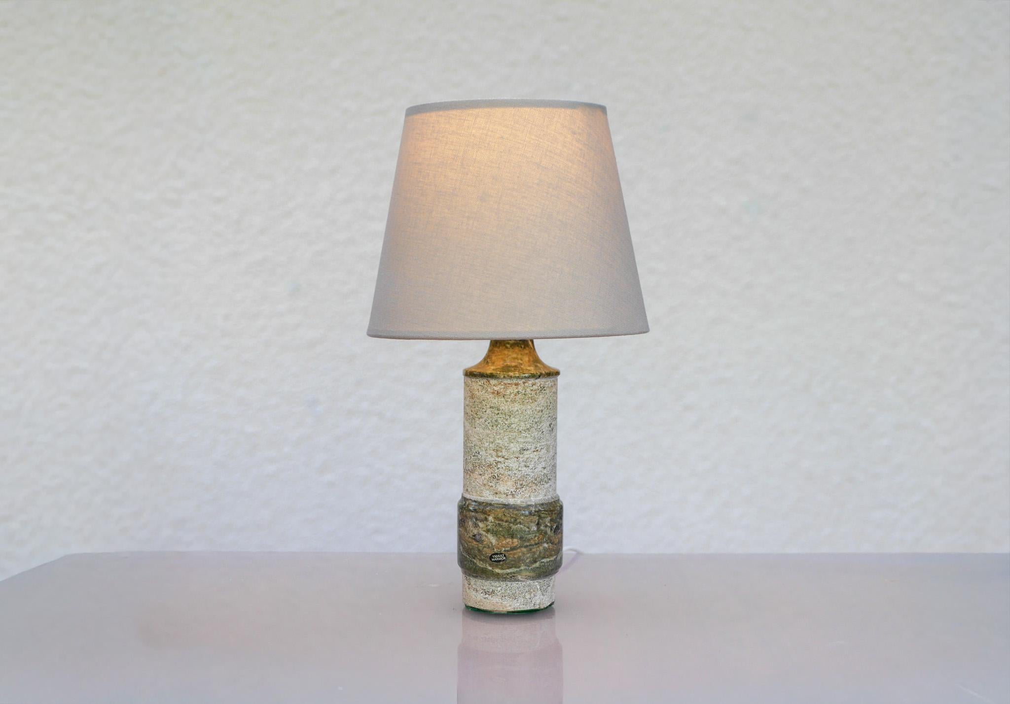 Rara lampada da tavolo in marmo The Modern Scandinavian di Yxhult, Svezia, anni '60

Questo raro esempio di design moderno scandinavo è una lampada da tavolo in marmo realizzata da Yxhult in Svezia negli anni Sessanta. Scolpita in marmo svedese