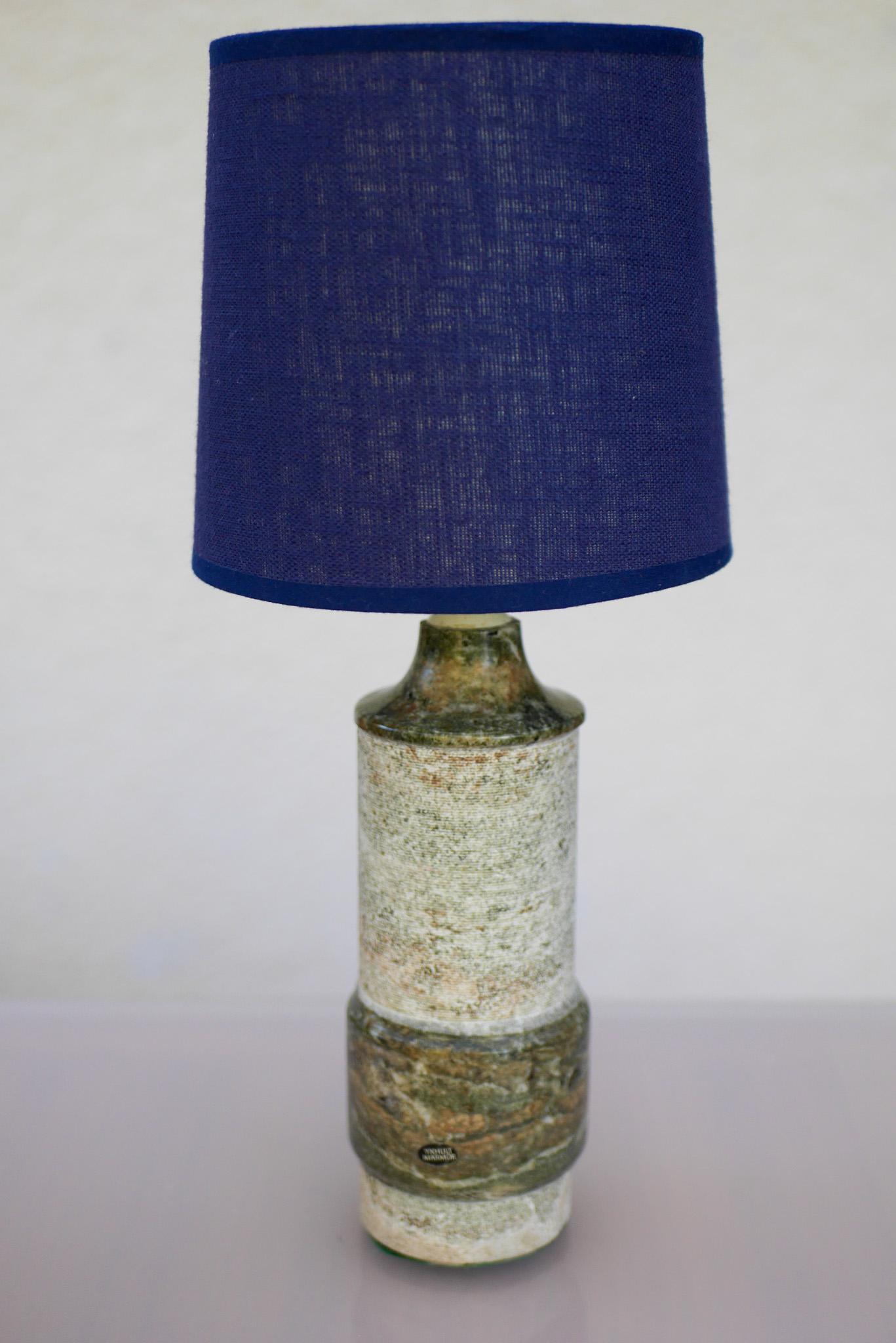 Metà XX secolo Lampada moderna di metà secolo in marmo Greene & Greene di Yxhult Kolmården, Svezia. in vendita