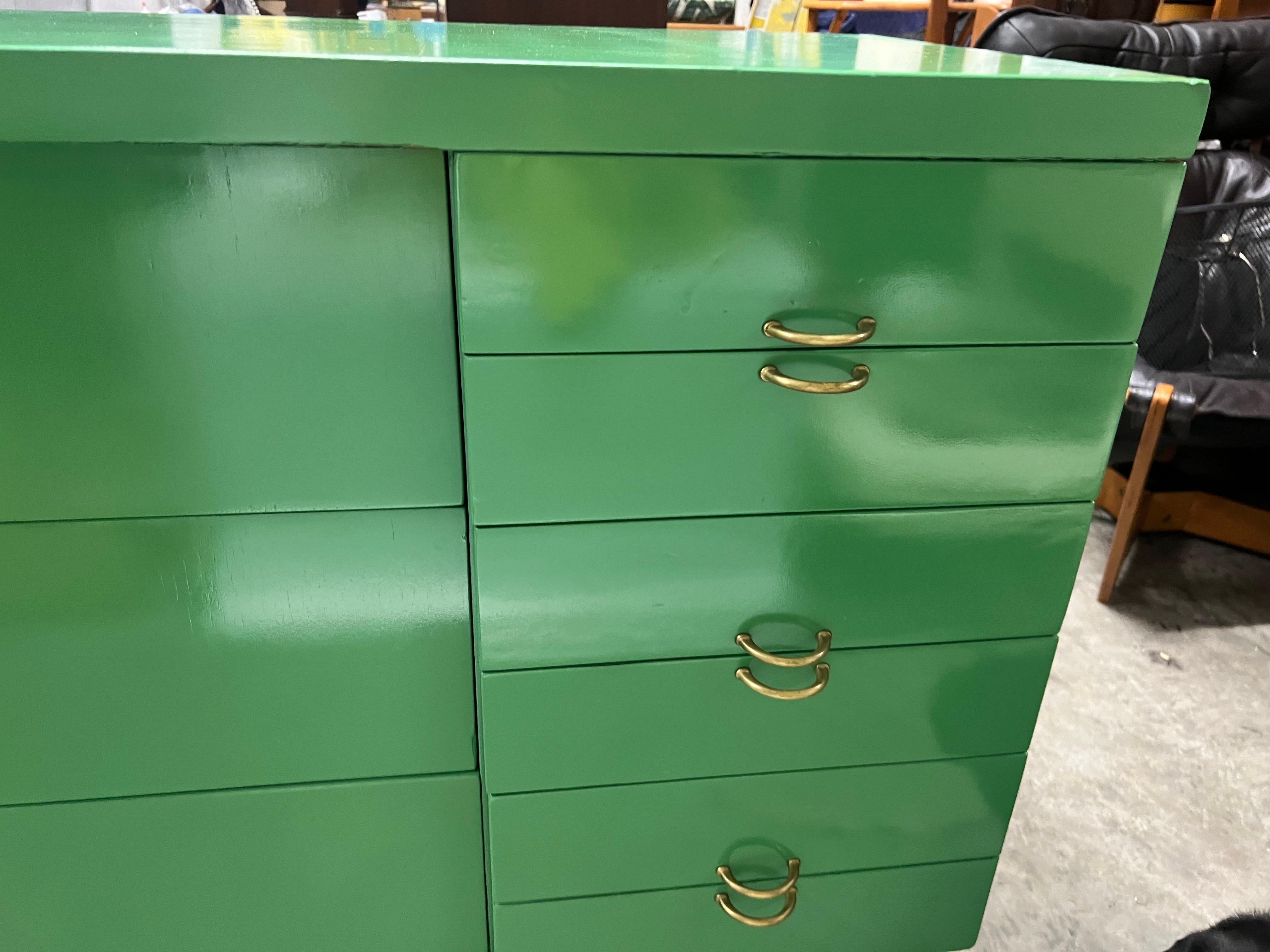Mid-Century Modern Green Lacquered Dresser With Brass Legs 5