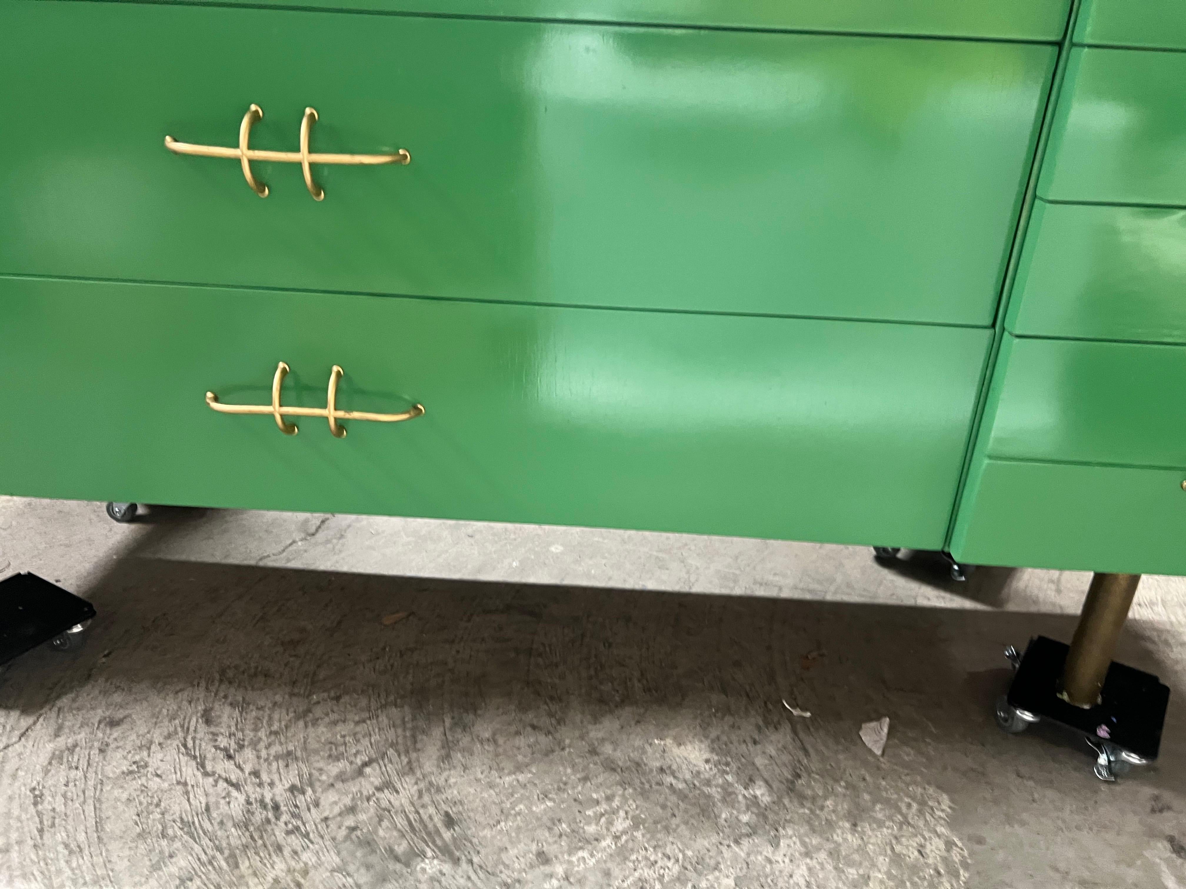 Mid-Century Modern Green Lacquered Dresser With Brass Legs 1