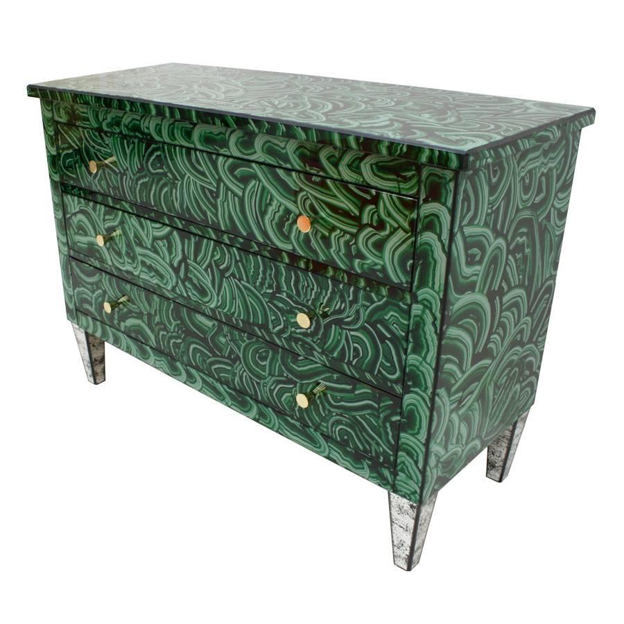 Mid-Century Modern Style Green-Malachite Colored Glass Italian Chest of Drawers In Good Condition For Sale In Madrid, ES