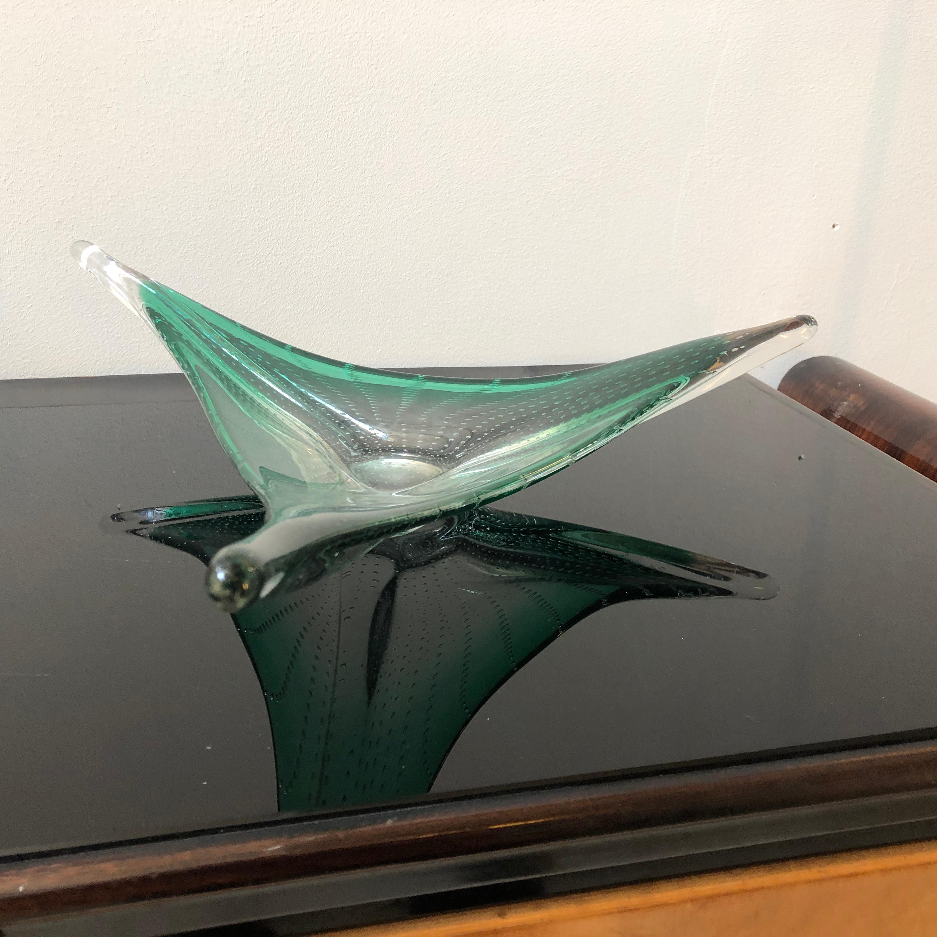 Mid-Century Modern Green Murano Glass Italian Centerpiece, circa 1970 In Good Condition In Aci Castello, IT