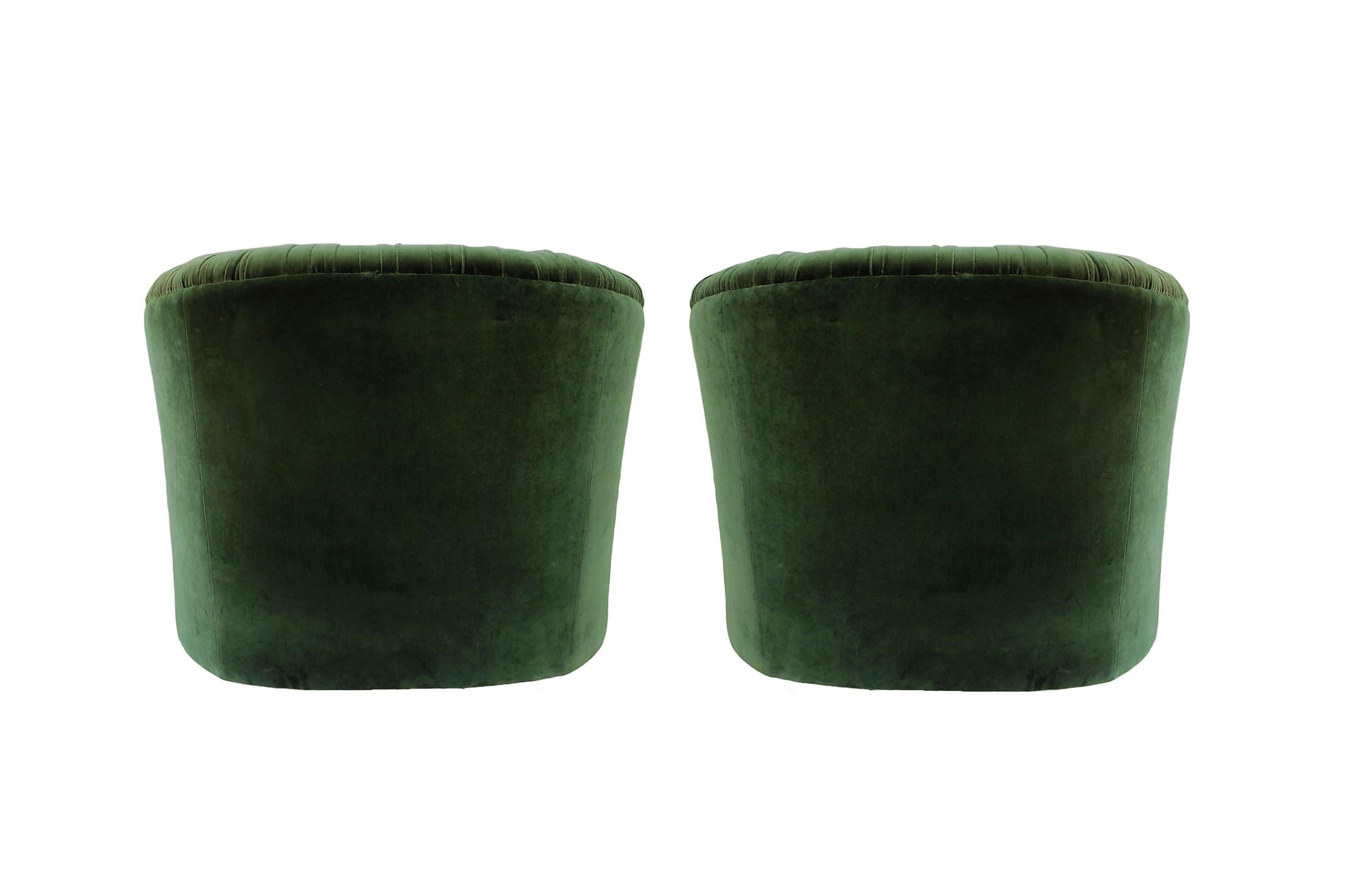 Mid-Century Modern Green Ruched Barrel Back Swivel Chairs, Pair In Excellent Condition For Sale In Dallas, TX