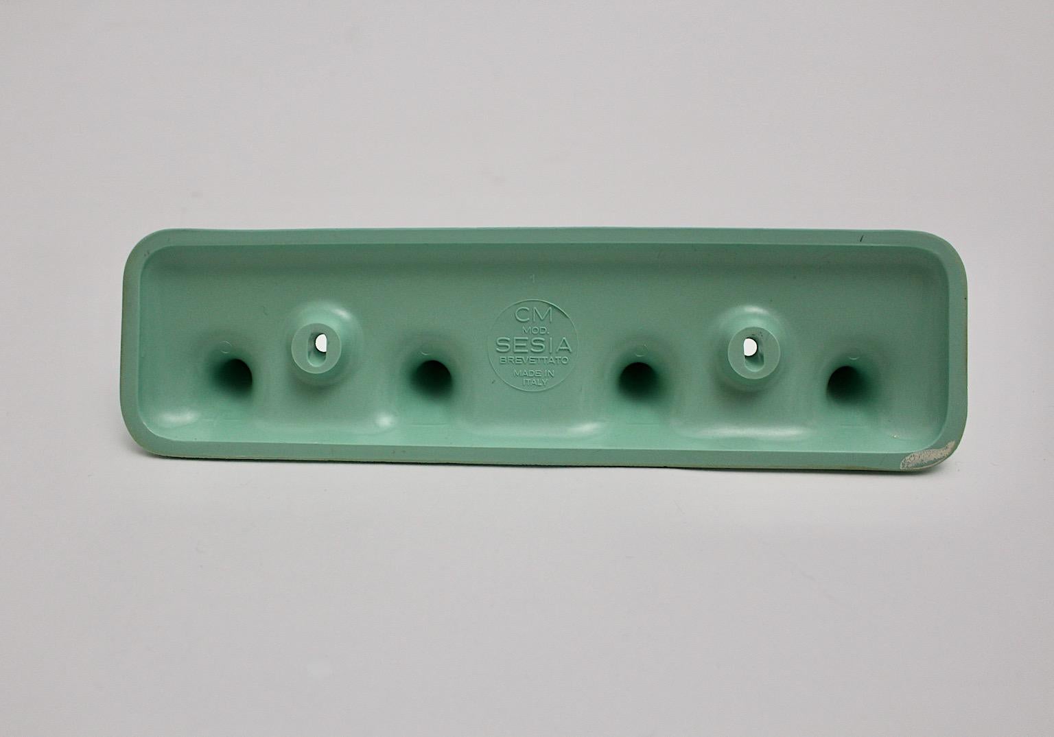 Mid-Century Modern Green Turquoise Plastic Vintage Coat Rack, 1950s, Italy For Sale 3