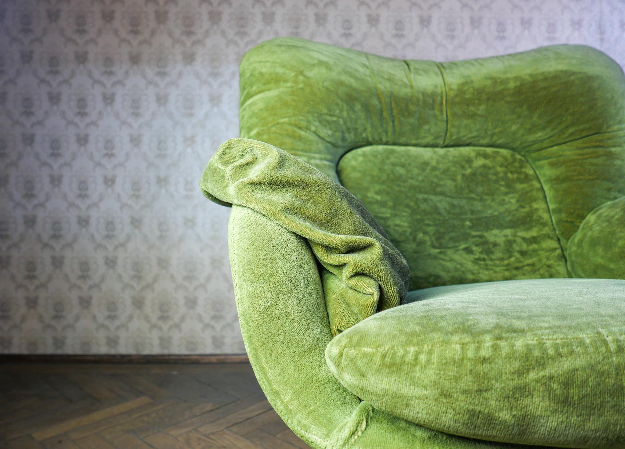 Mid-Century Modern Green Velvet Lounge Chair by Michel Cadestin, France 1970s 6