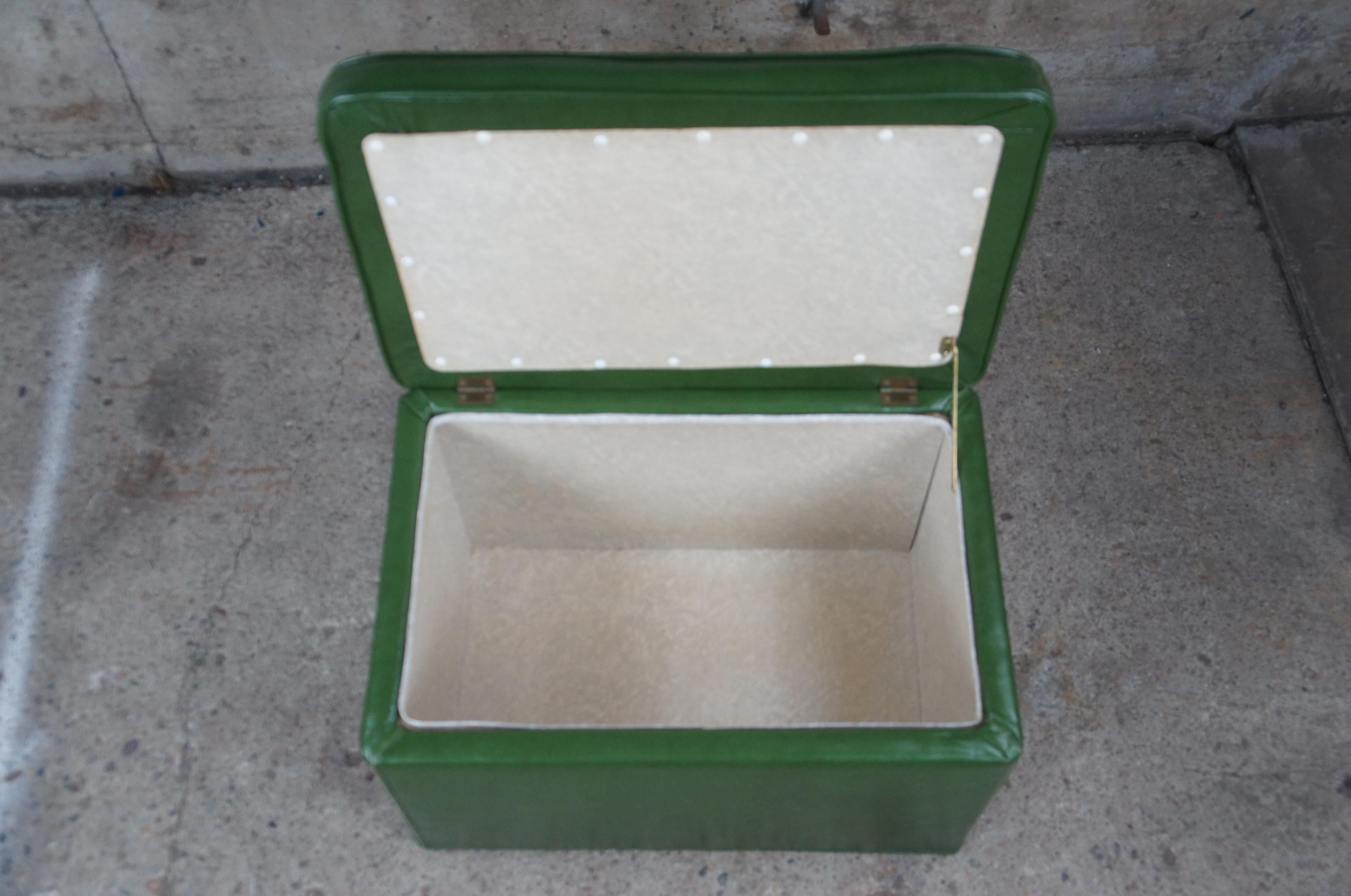 Mid-Century Modern Green Vinyl Rectangular Storage Ottoman Footstool Bench Retro In Good Condition In Dayton, OH