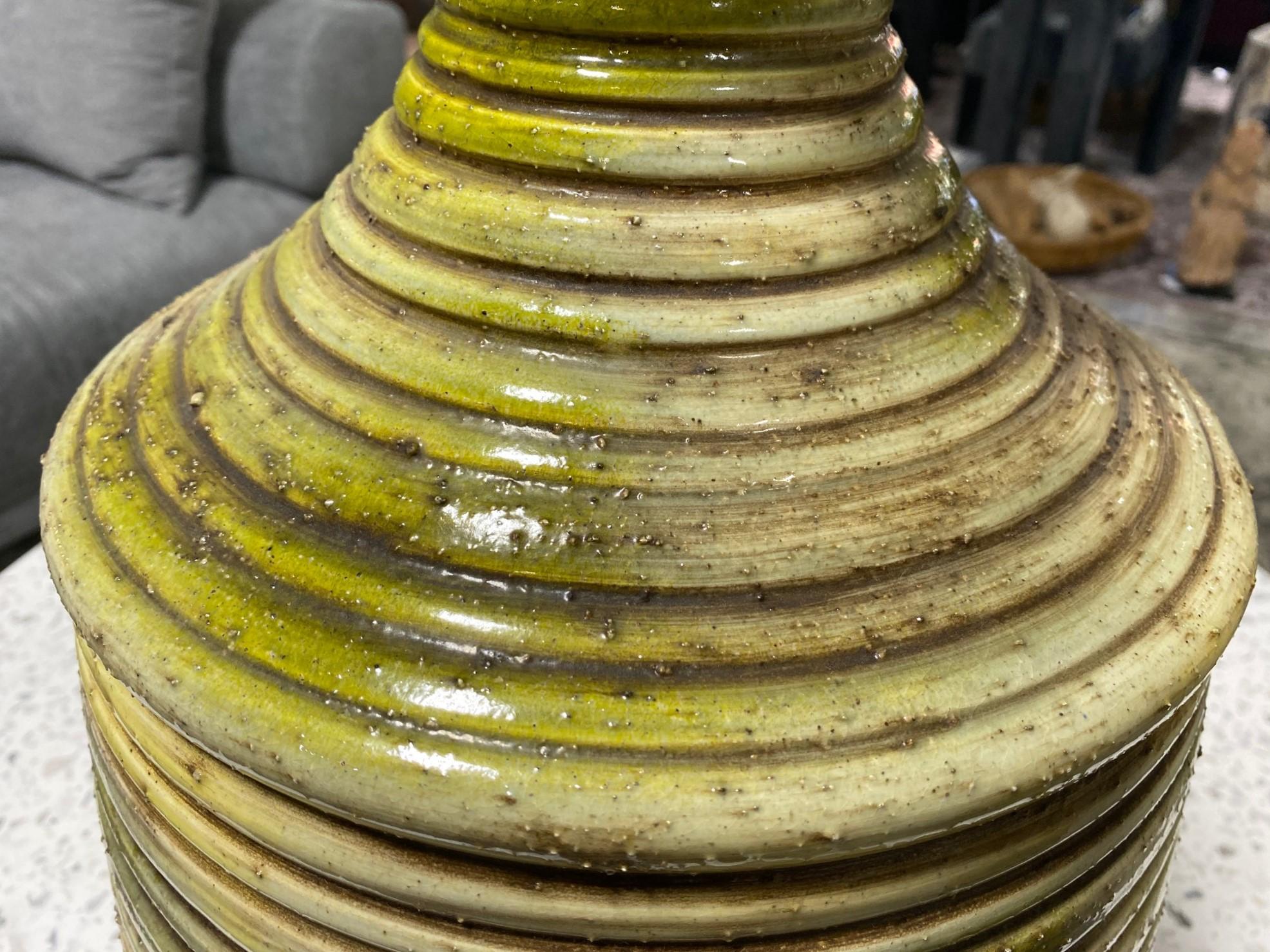 Mid-Century Modern Green Yellow Lava Glazed Studio Ceramic Pottery Table Lamps For Sale 4