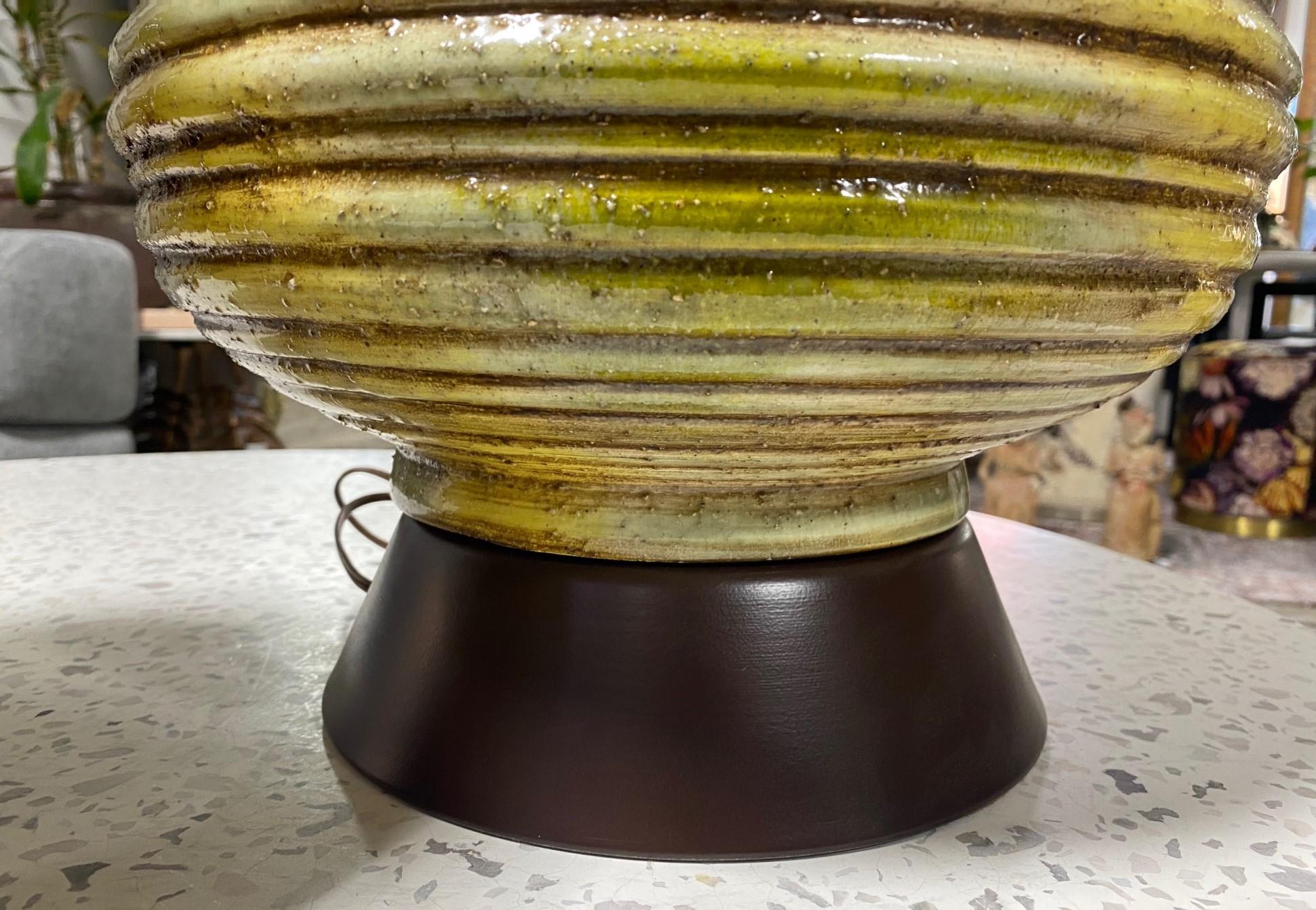 Mid-Century Modern Green Yellow Lava Glazed Studio Ceramic Pottery Table Lamps For Sale 10