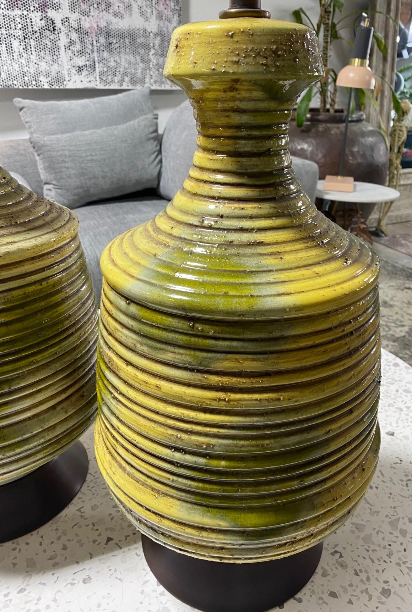 American Mid-Century Modern Green Yellow Lava Glazed Studio Ceramic Pottery Table Lamps For Sale