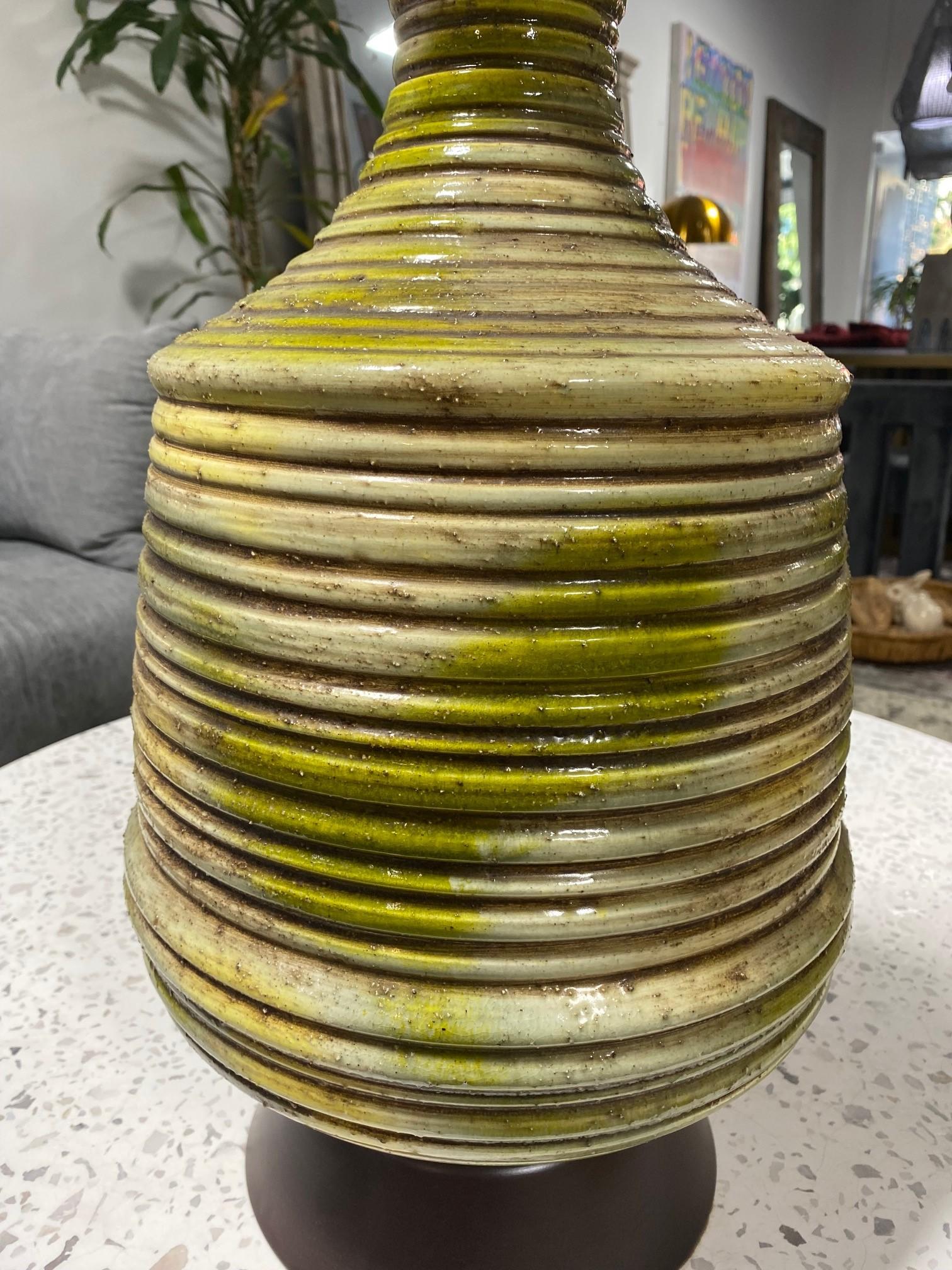 Mid-Century Modern Green Yellow Lava Glazed Studio Ceramic Pottery Table Lamps For Sale 2