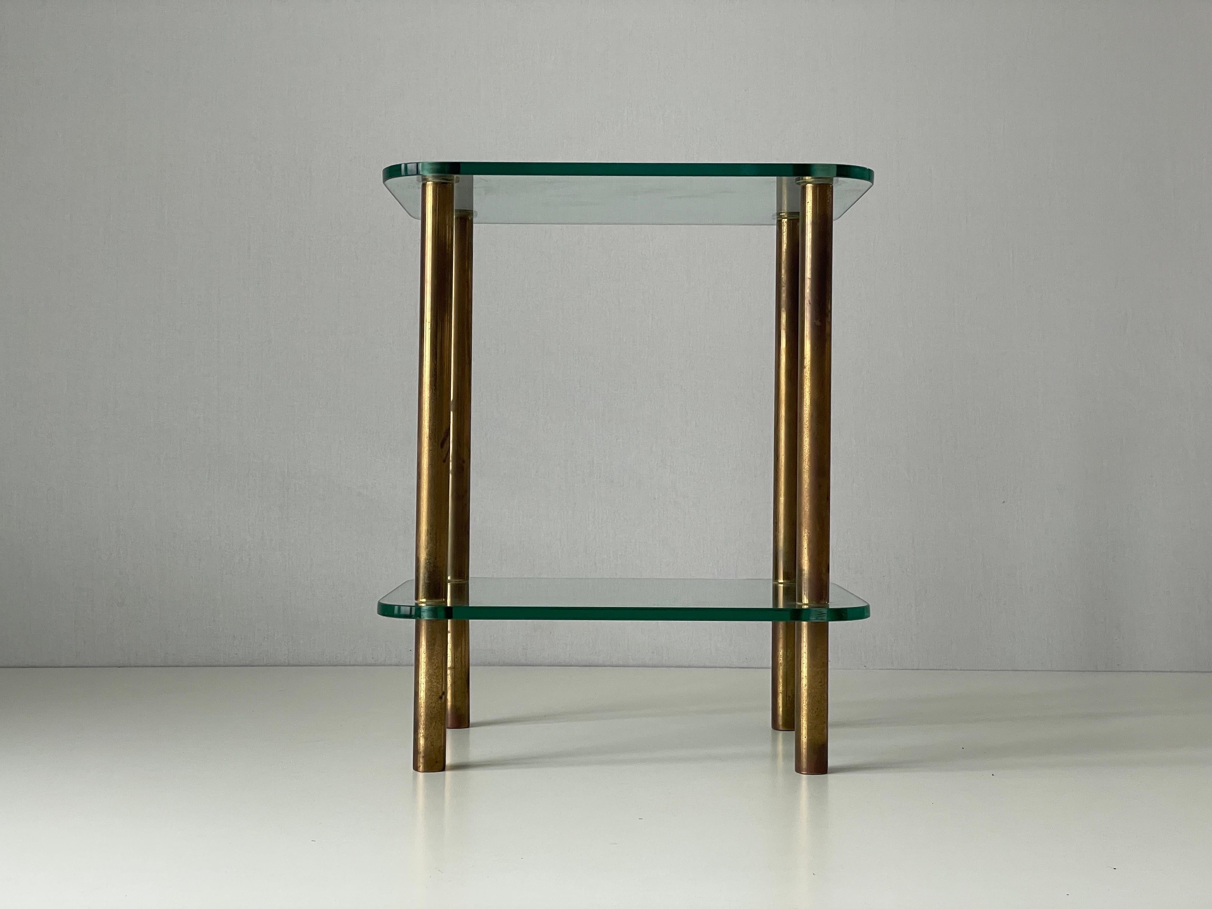 Mid-century Modern Greenish Thick Glass and Brass Side Table, 1960s, Italy In Excellent Condition For Sale In Hagenbach, DE