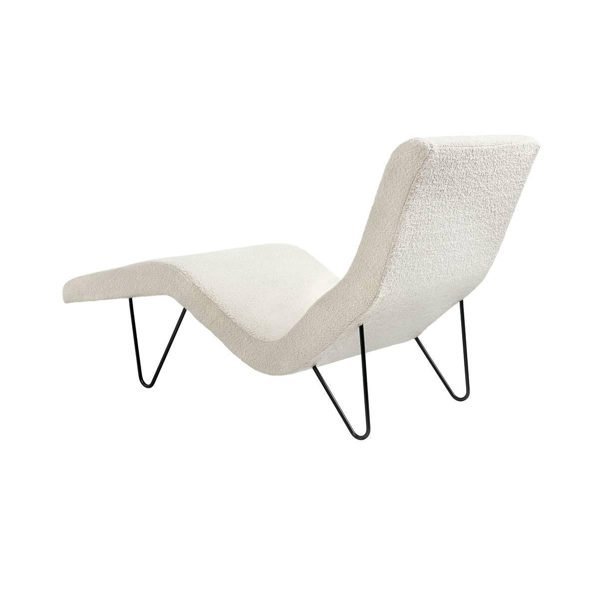 modern chaise longue