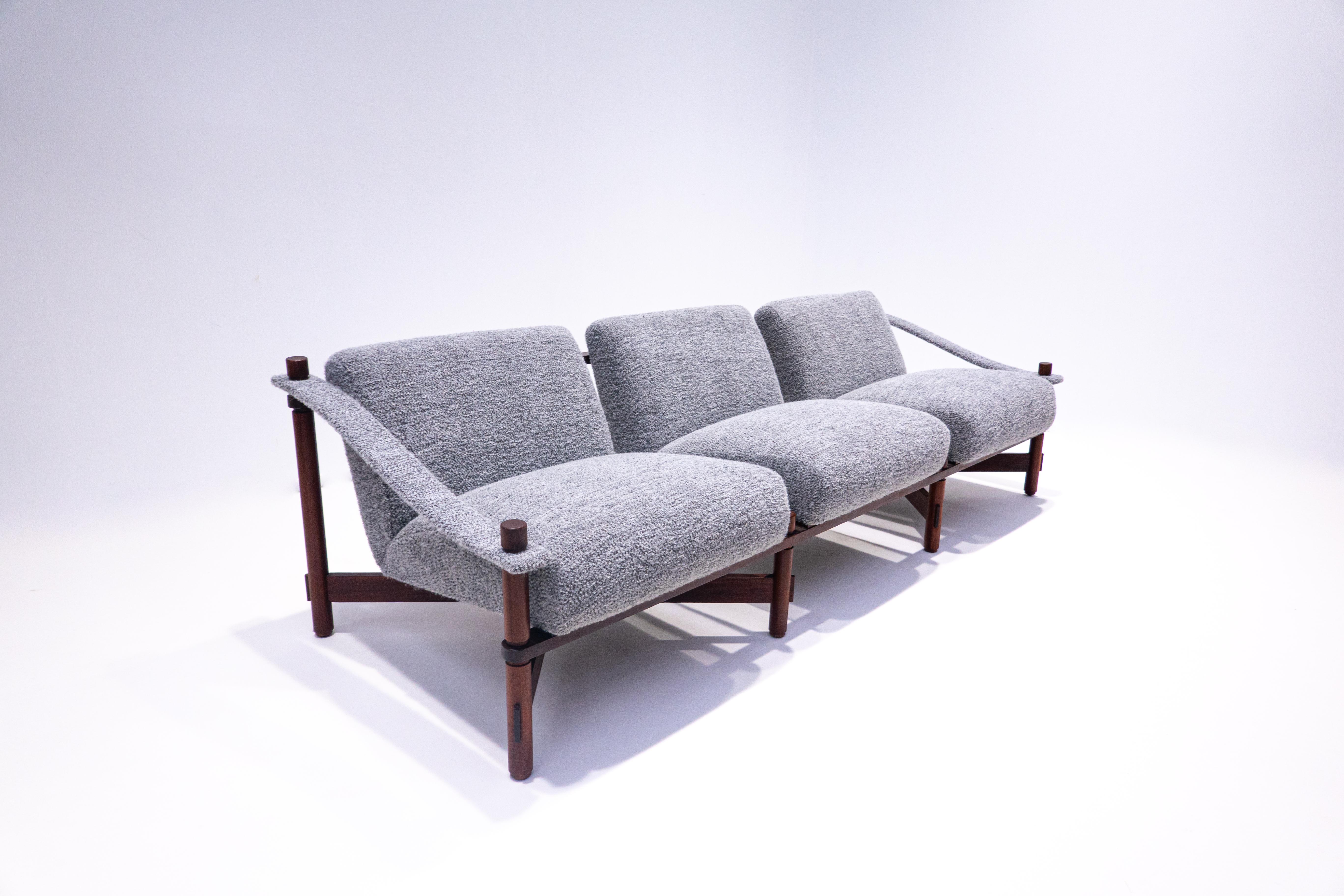 Mid-Century Modern grey sofa by Raffaella Crespi, Italy, 1960s
New Upholstery.