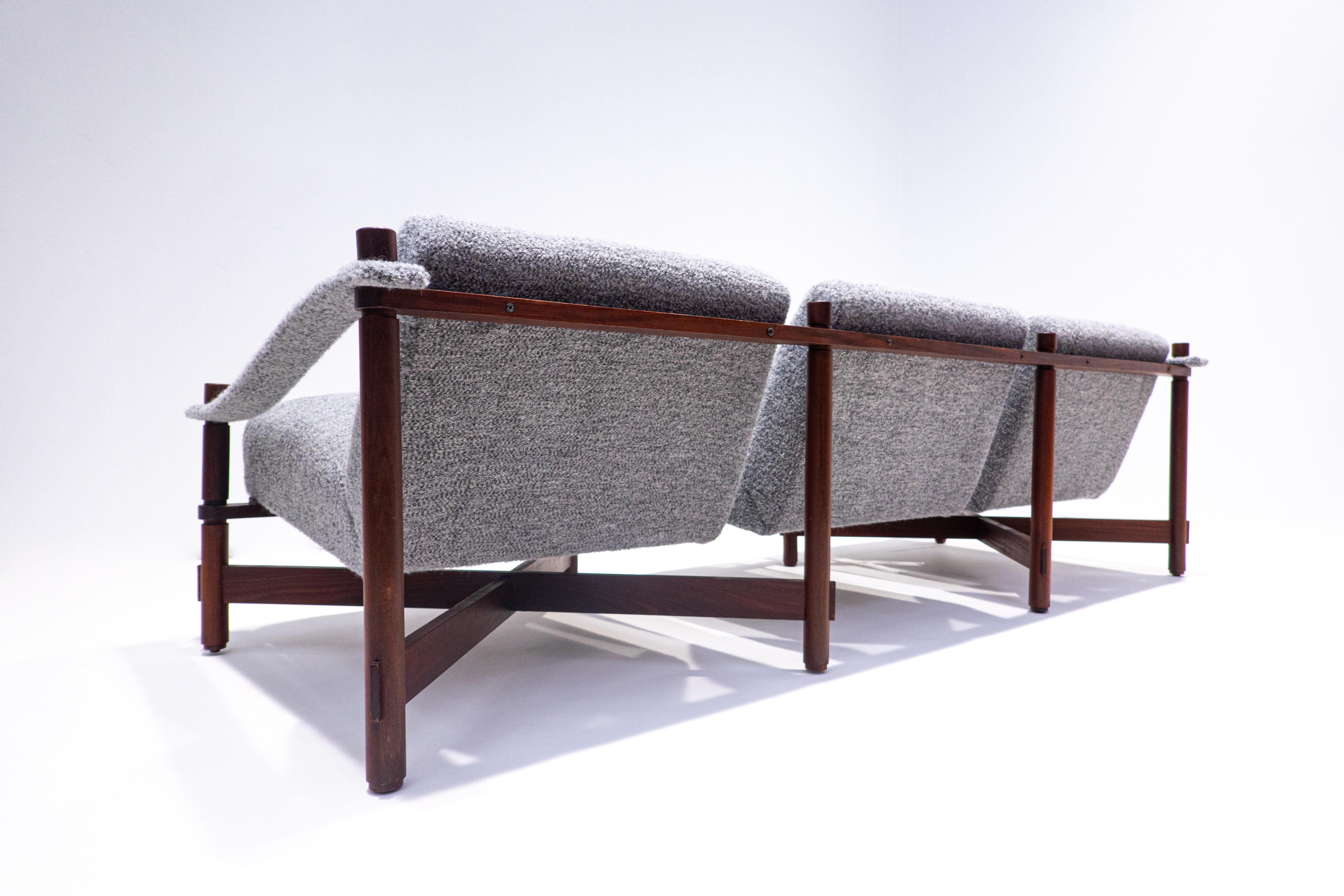 Fabric Mid-Century Modern Grey Sofa by Raffaella Crespi, Italy, 1960s For Sale