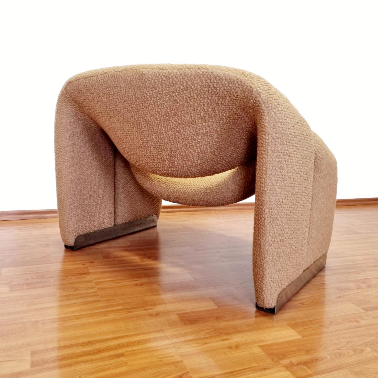 Late 20th Century Mid Century Modern Groovy F598 chair by Pierre Paulin, 70s