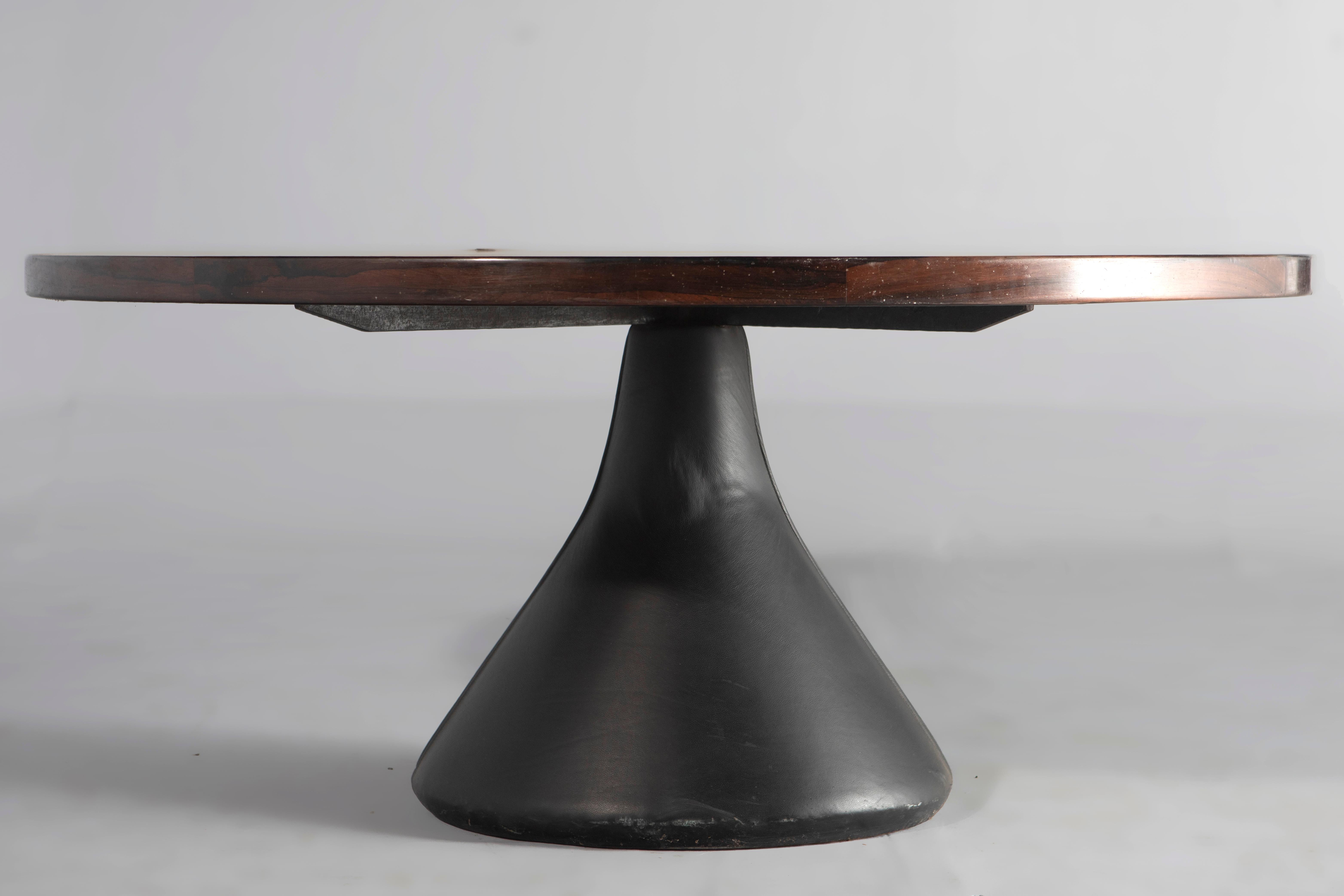 Mid-Century Modern 'Guarujá' Table by Jorge Zalszupin, Brazil, 1959 In Good Condition For Sale In Deerfield Beach, FL