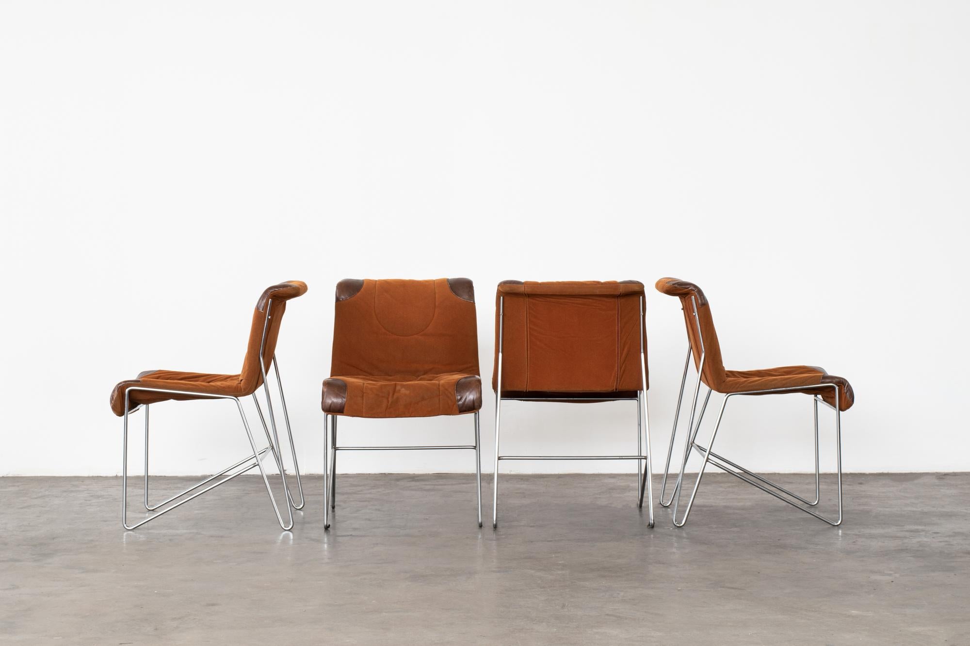 Mid-Century Modern Guido Faleschini, Set of 6 Orange Steel Chairs Upholstered In Good Condition In Montecatini Terme, Toscana