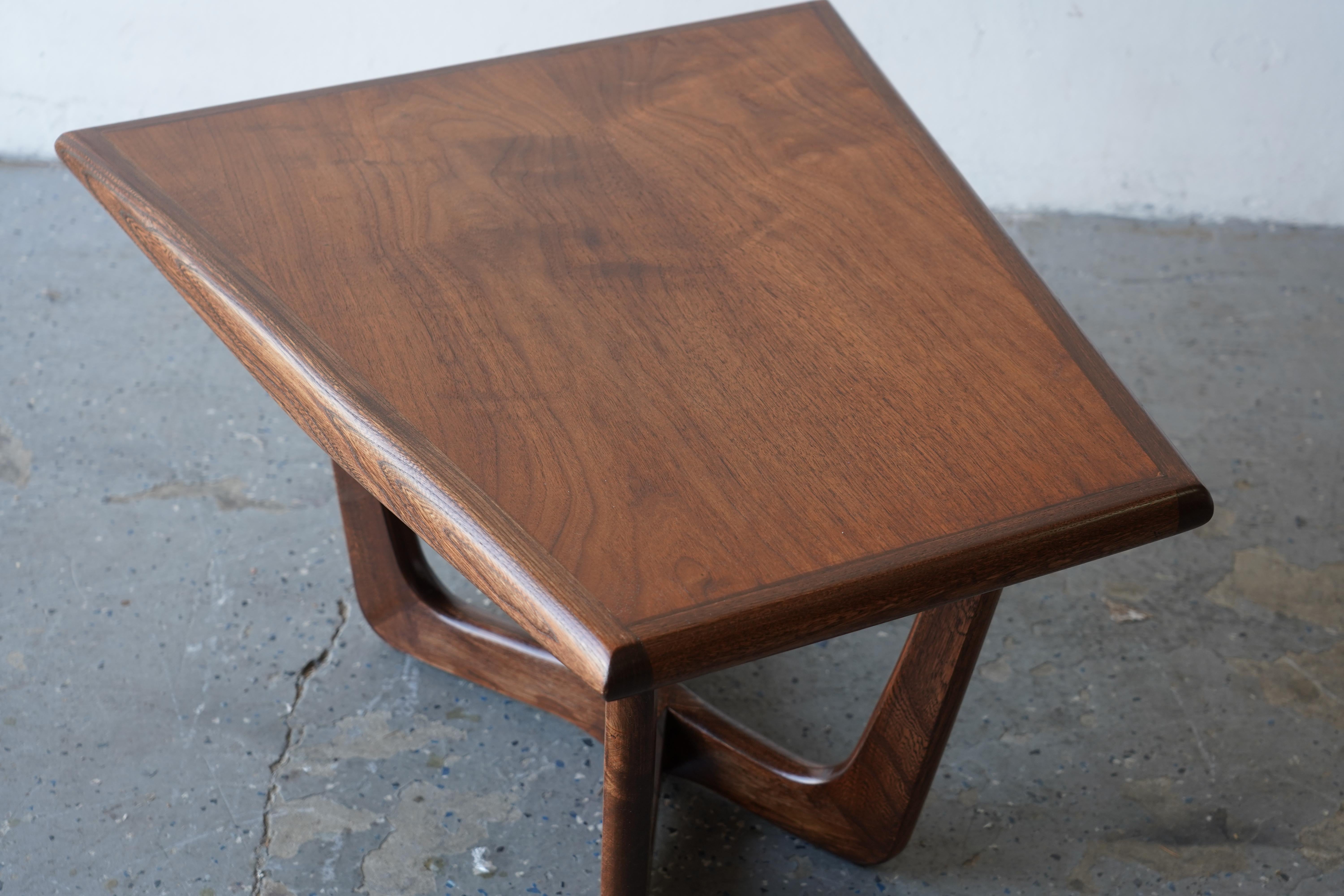Mid-20th Century Mid-Century Modern Guitar Pick Side Table by Koehler Pearsall style