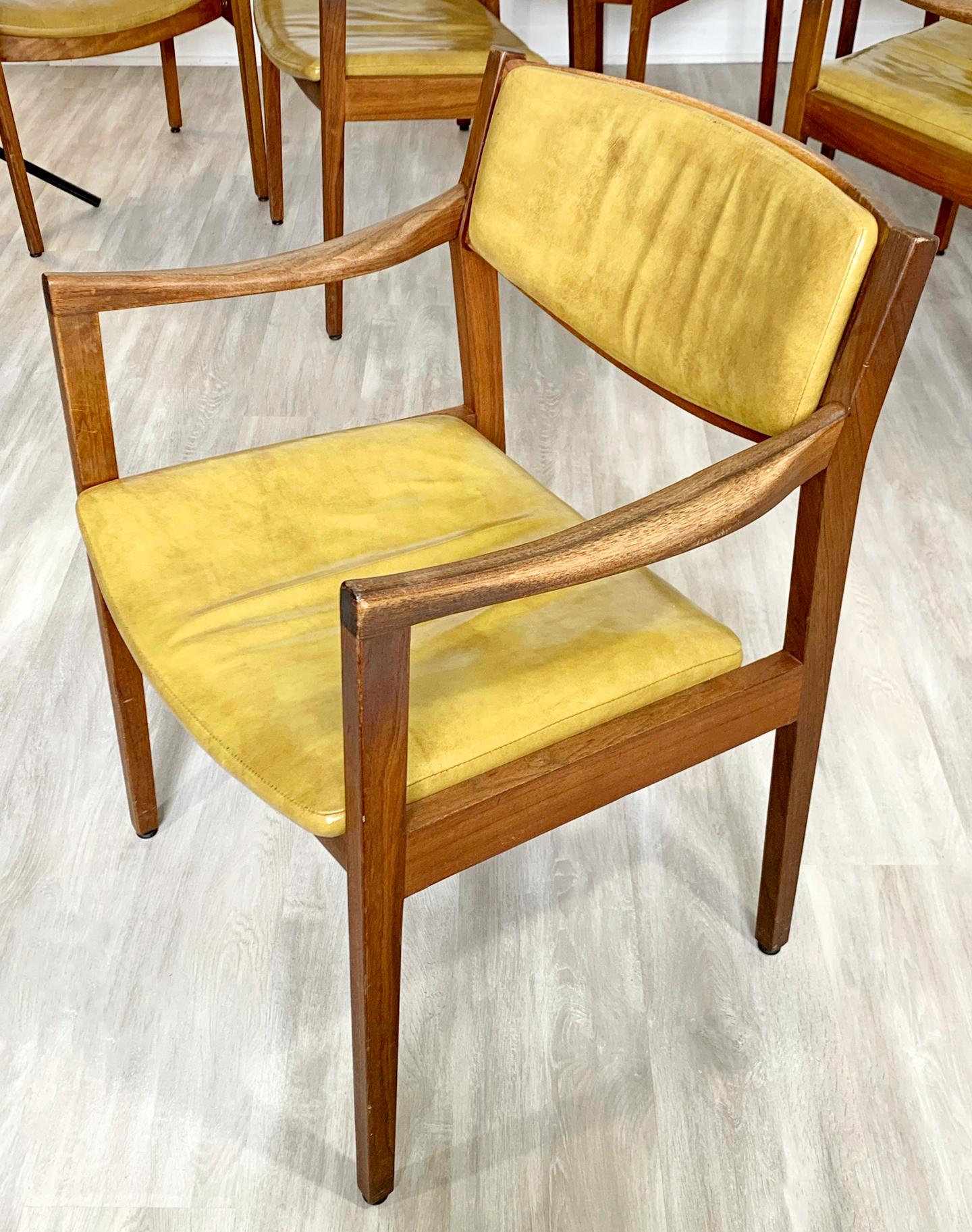 Mid-Century Modern Gunlocke Set of 6 Walnut Vinyl Dining Chairs 1970s Risom Era 5