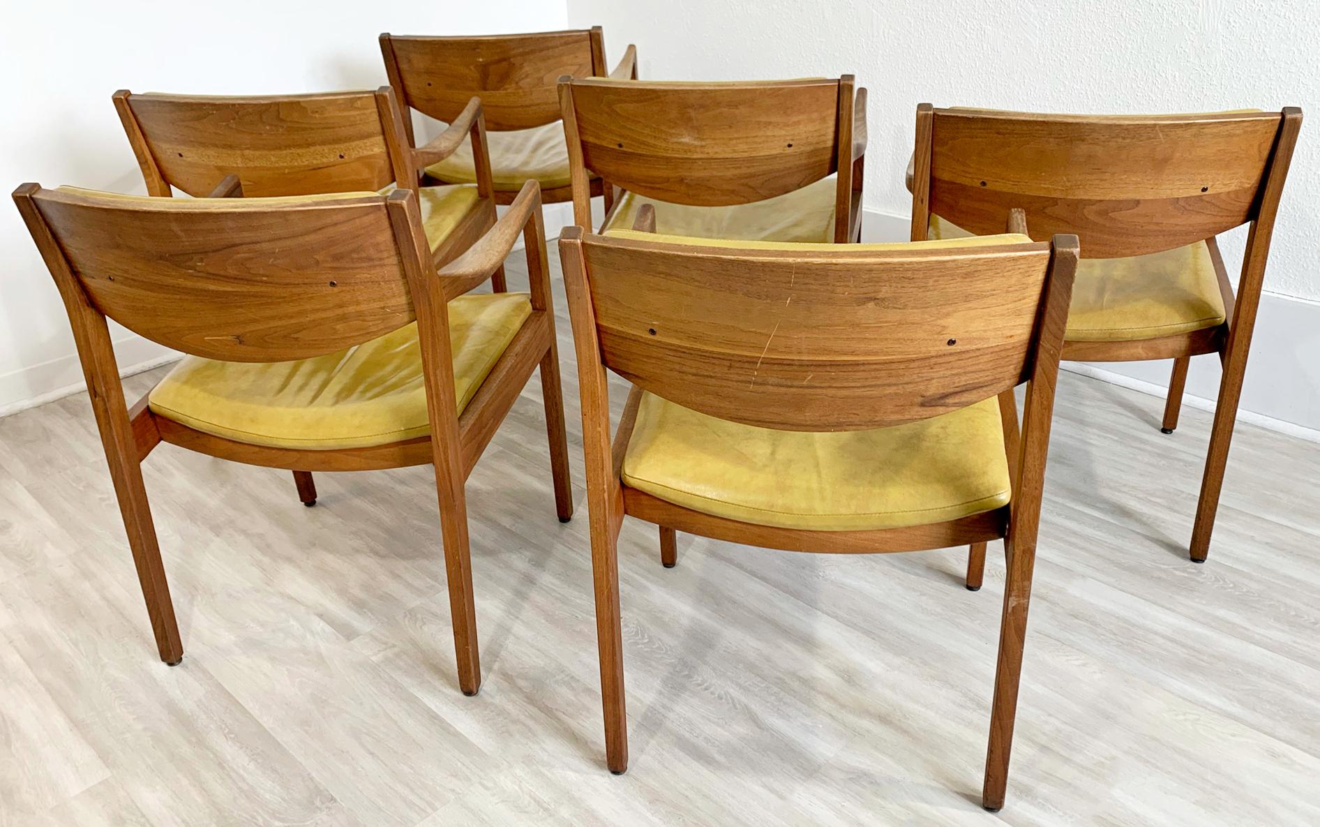 Late 20th Century Mid-Century Modern Gunlocke Set of 6 Walnut Vinyl Dining Chairs 1970s Risom Era