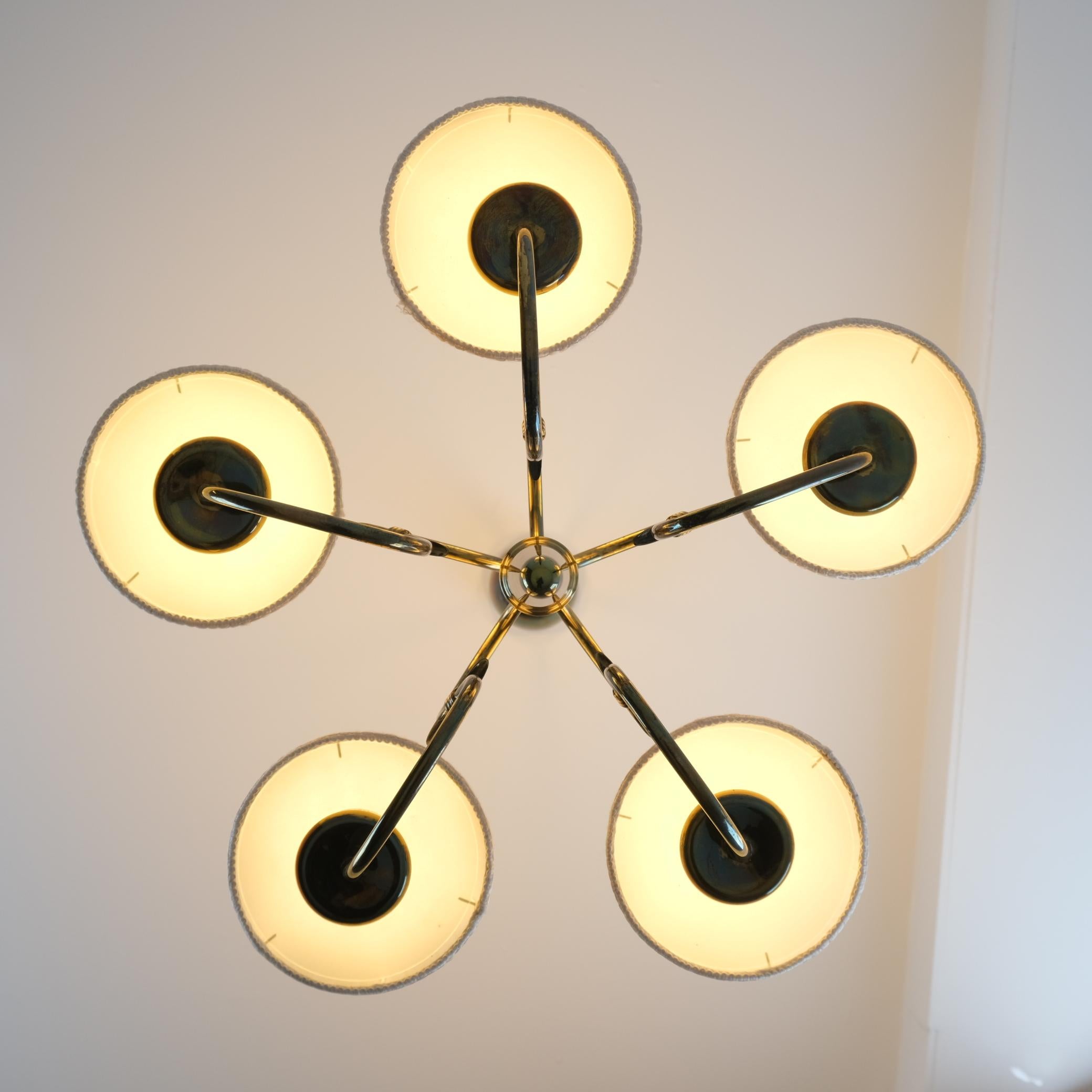 Ottone Lampada da soffitto a cinque bracci Gunnel Nyman, modello 51132, Idman 1950s in vendita