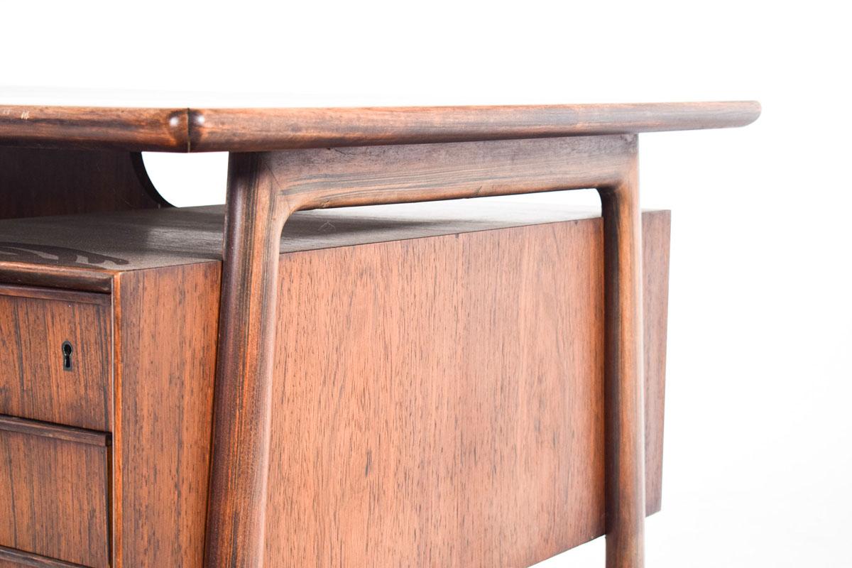 Mid-Century Modern Gunni Omann Rosewood Desk for Omann Yun In Good Condition In Lisboa, Lisboa