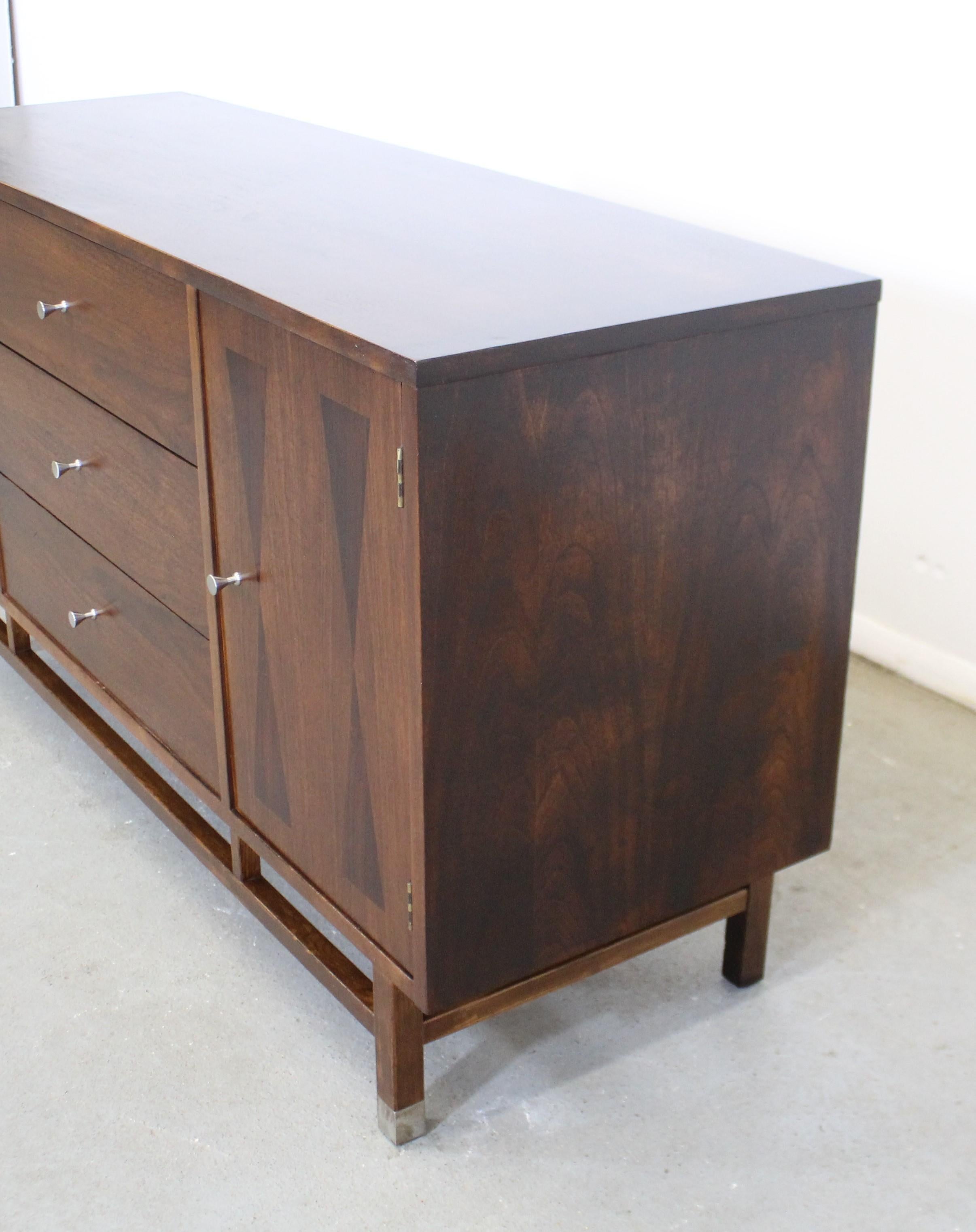 Mid-Century Modern H. Paul Browning Stanley Petite Walnut Credenza In Good Condition In Wilmington, DE