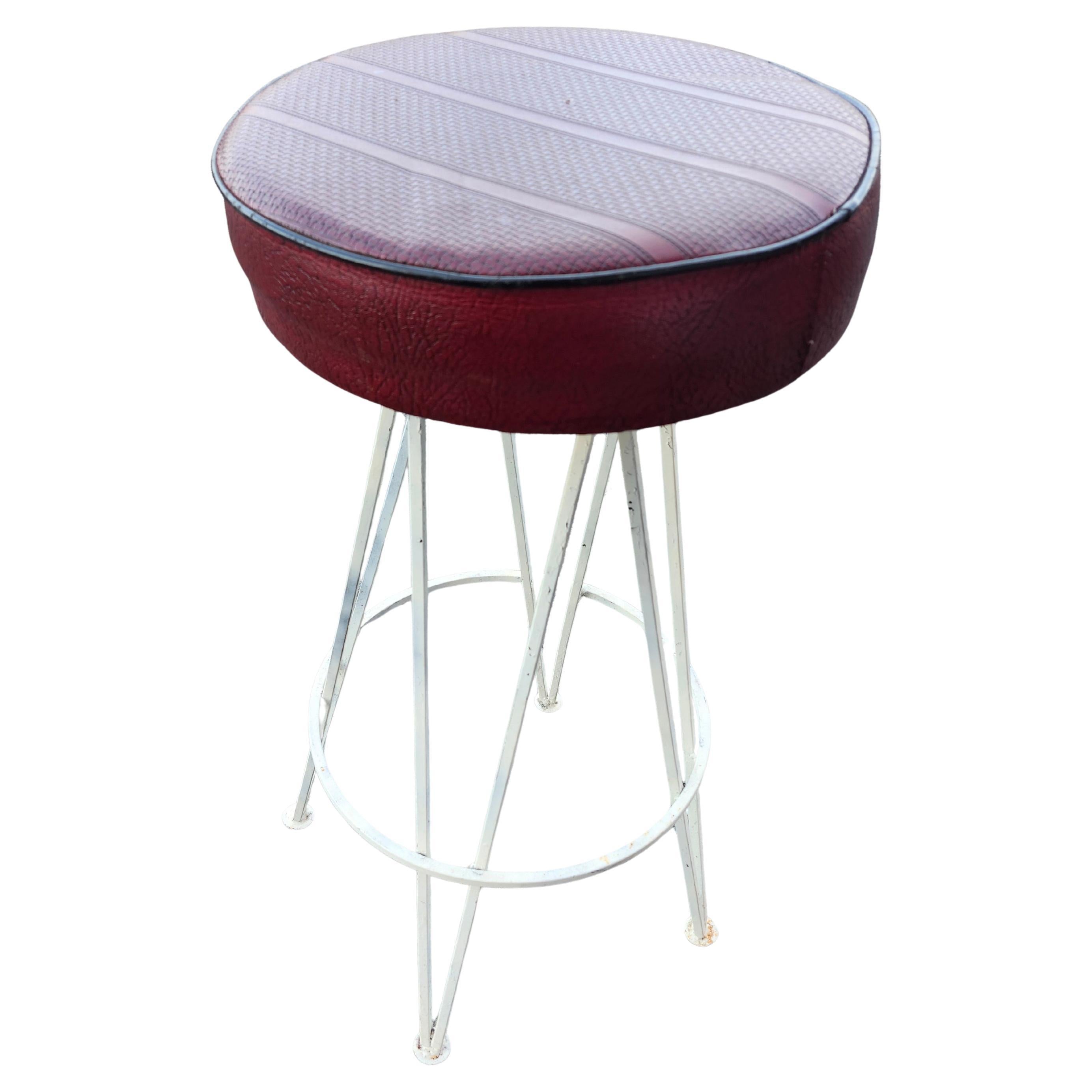 Américain Tabourets de bar pivotants en fer en épingle à cheveux The Modernity C1955 en vente