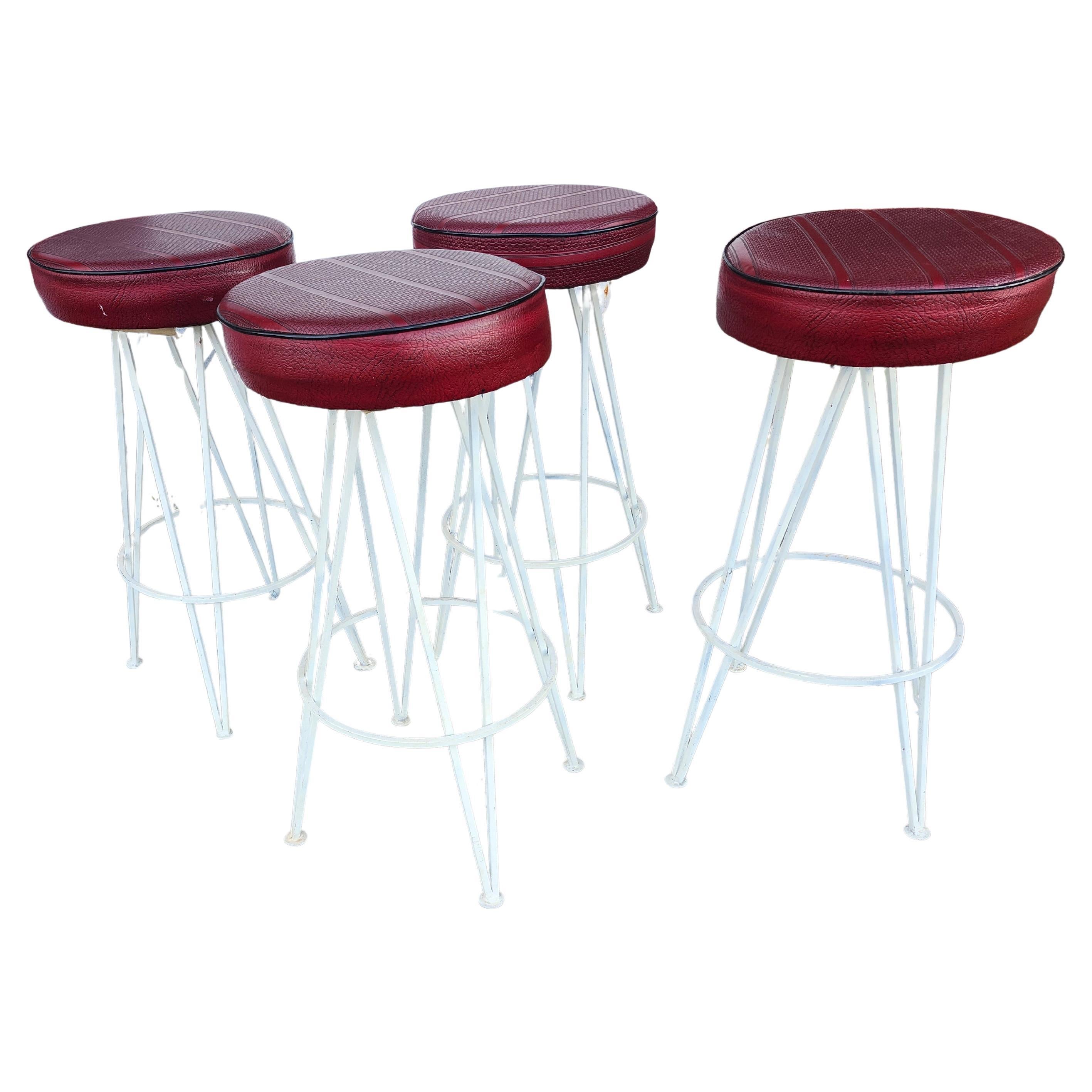 Tabourets de bar pivotants en fer en épingle à cheveux The Modernity C1955 Bon état - En vente à Port Jervis, NY