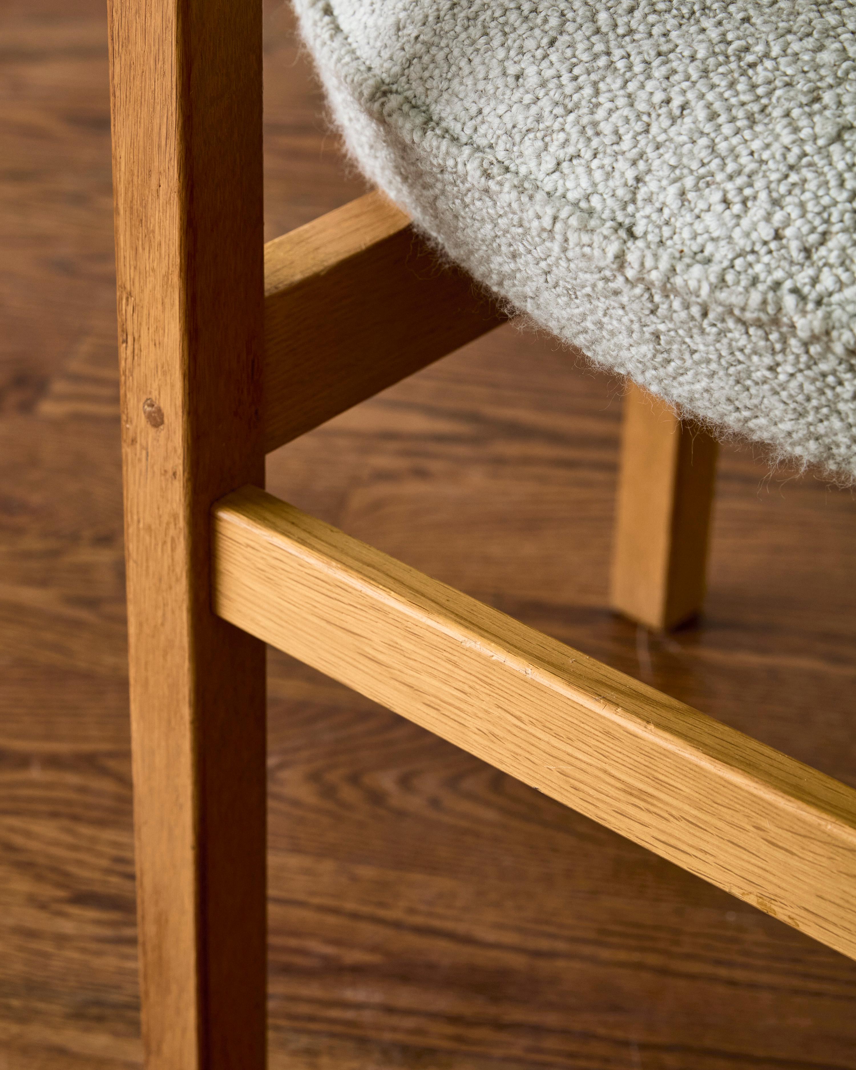 20th Century Mid Century Modern Half Moon Side Chair For Sale