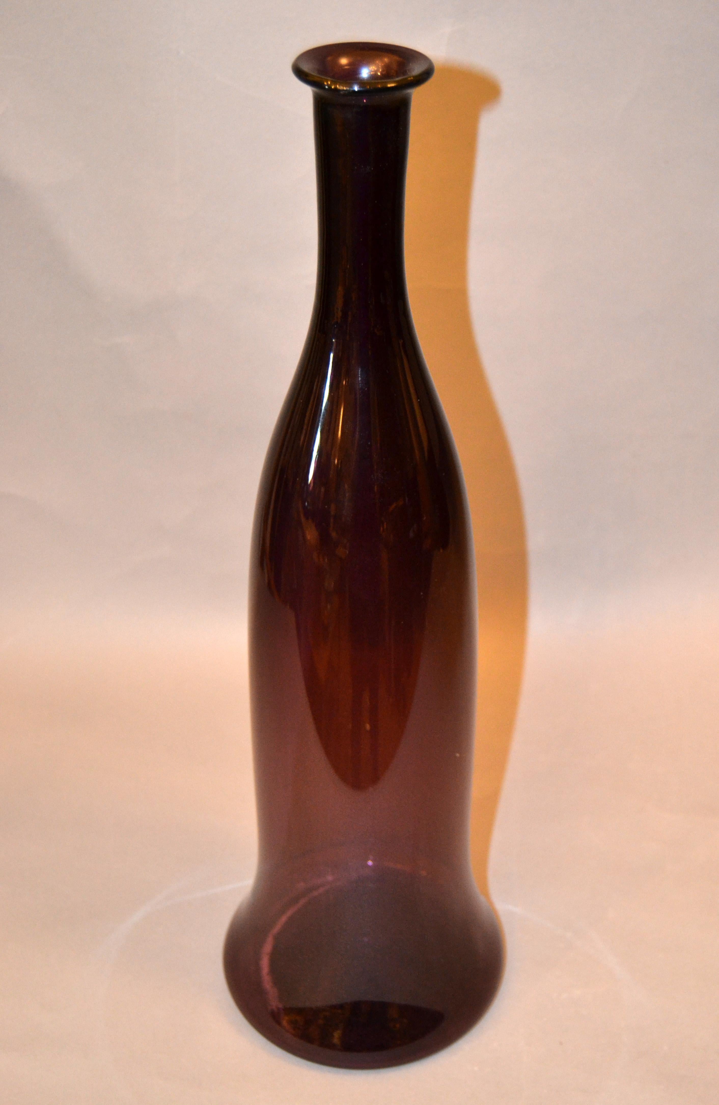 Mid-Century Modern Hand-Blown Amethyst Purple Art Glass Vase Vessel Decanter For Sale 1