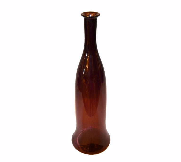 Mid-Century Modern Hand Blown Amethyst Purple Art Glass Vase, Vessel, Decanter In Good Condition For Sale In Miami, FL