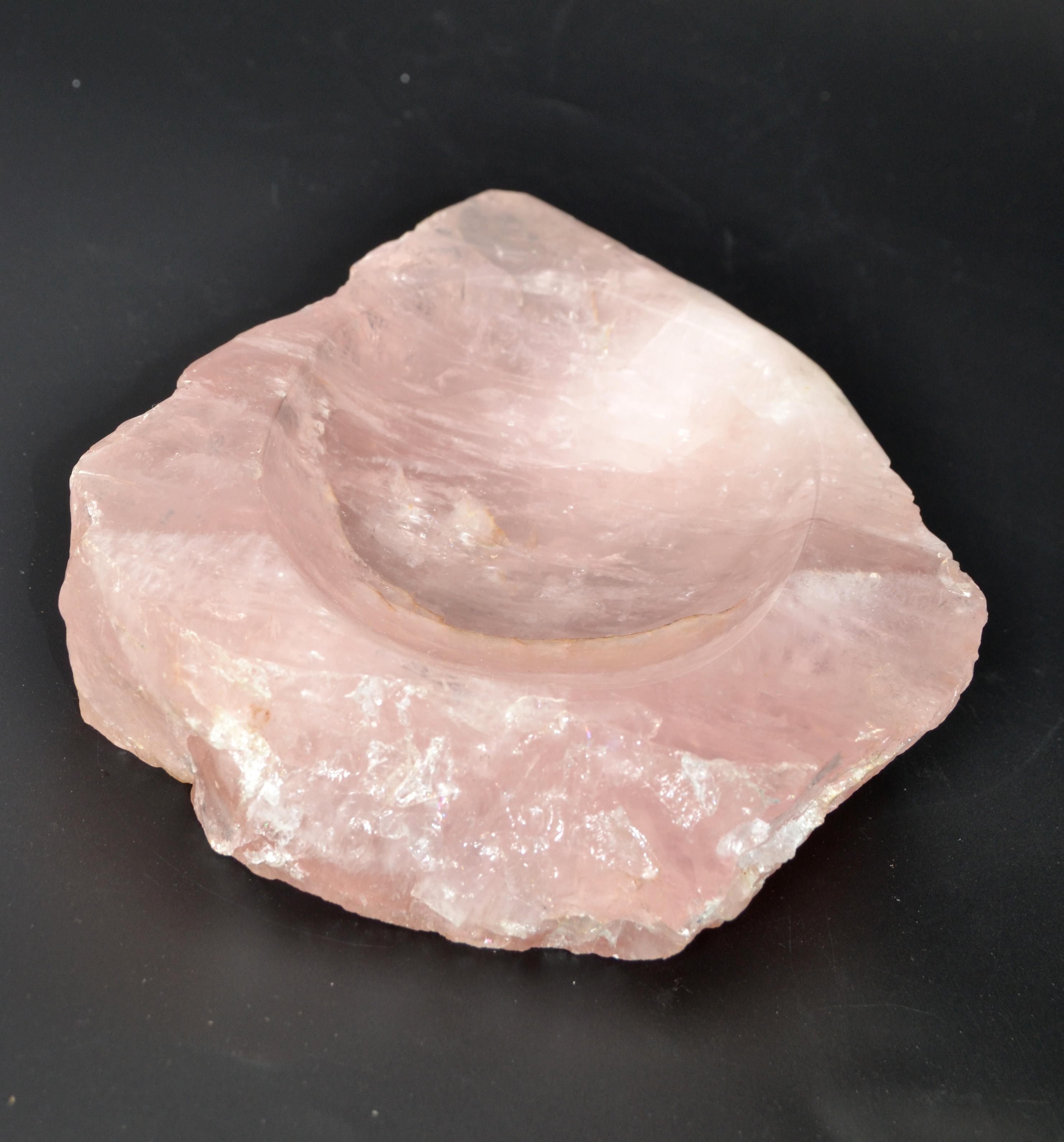 Hand-Carved Mid-Century Modern Hand Carved Pink Rock Crystal Catchall Bowl Vide Poche, 1970 For Sale